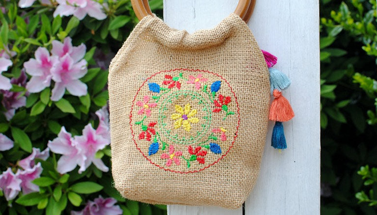 Image of DIY Embroidered Burlap Purse thumbnail