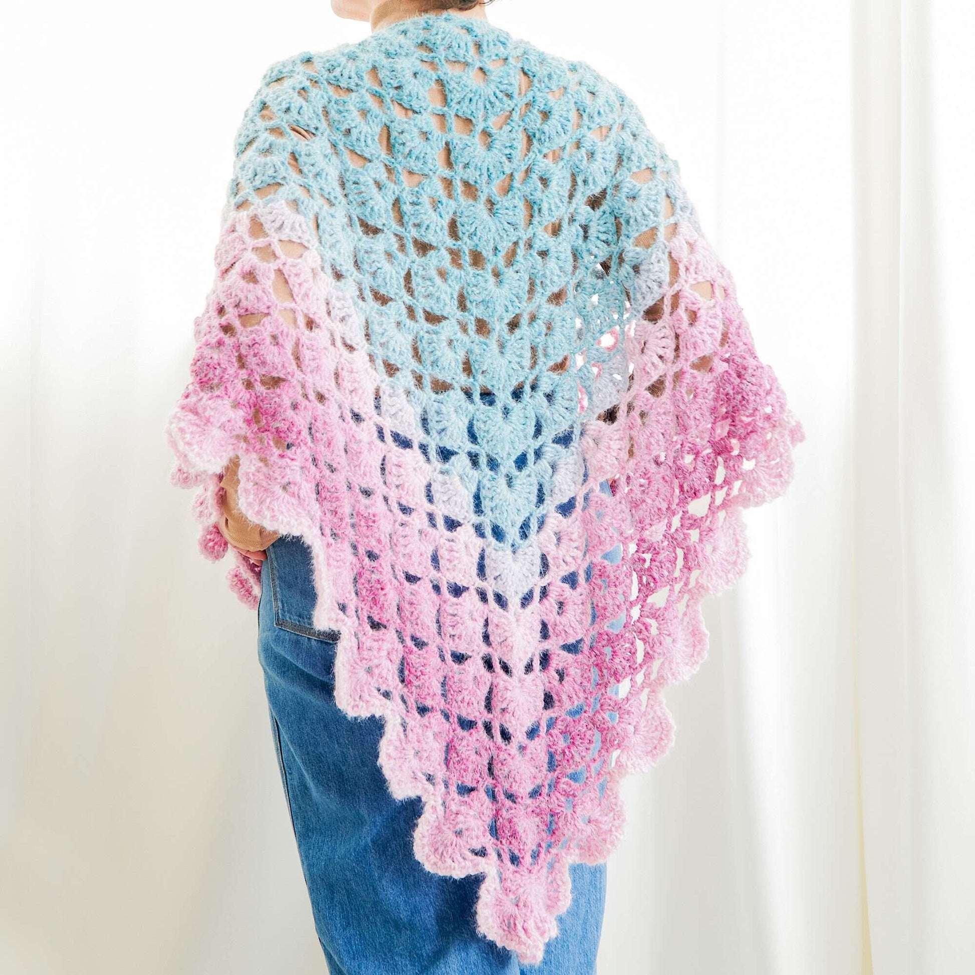 Free Caron Fading Shells Crochet Shawl Pattern