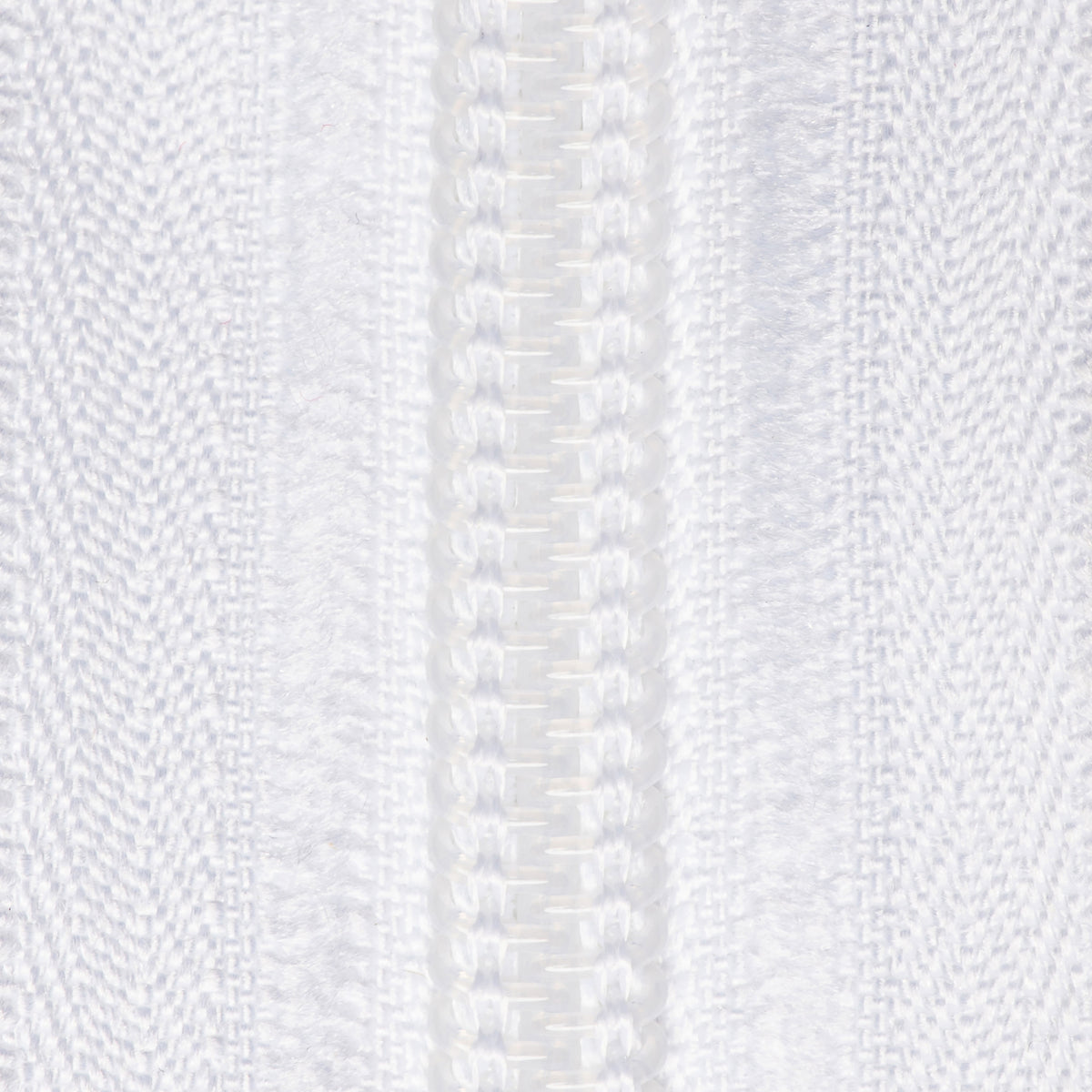 White 22in