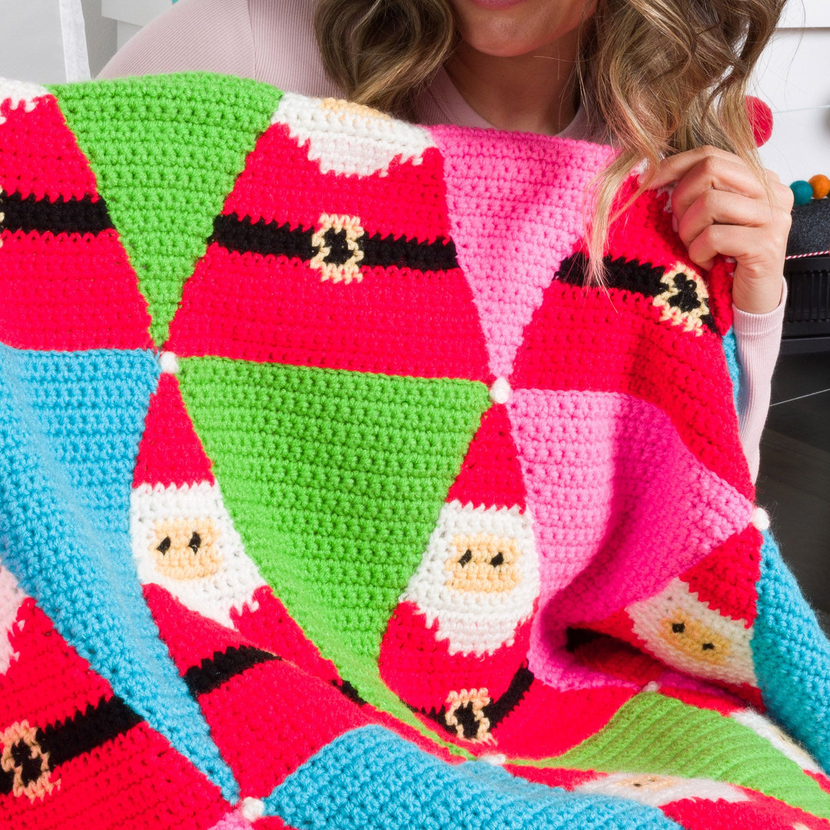 Santa'S Coming To Town Crochet Blanket made using Red Heart yarn