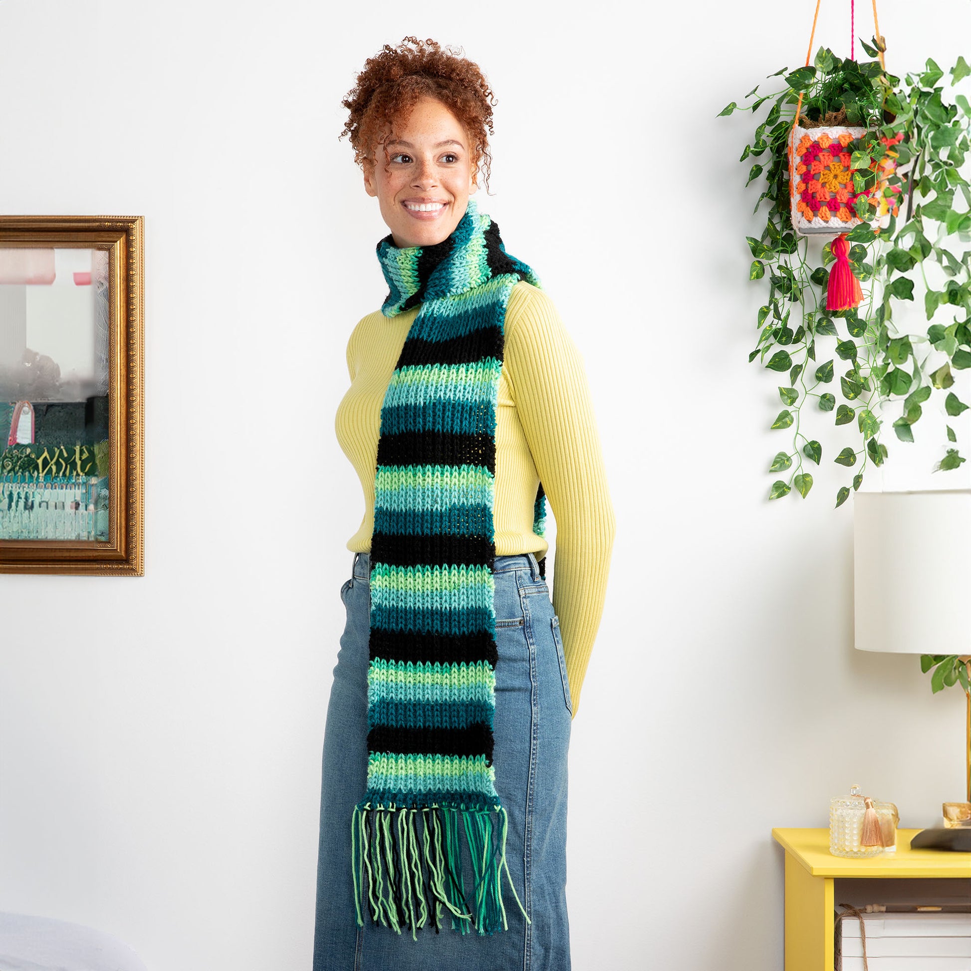 Free Red Heart Striped As You Go Shaker Knit Scarf Pattern