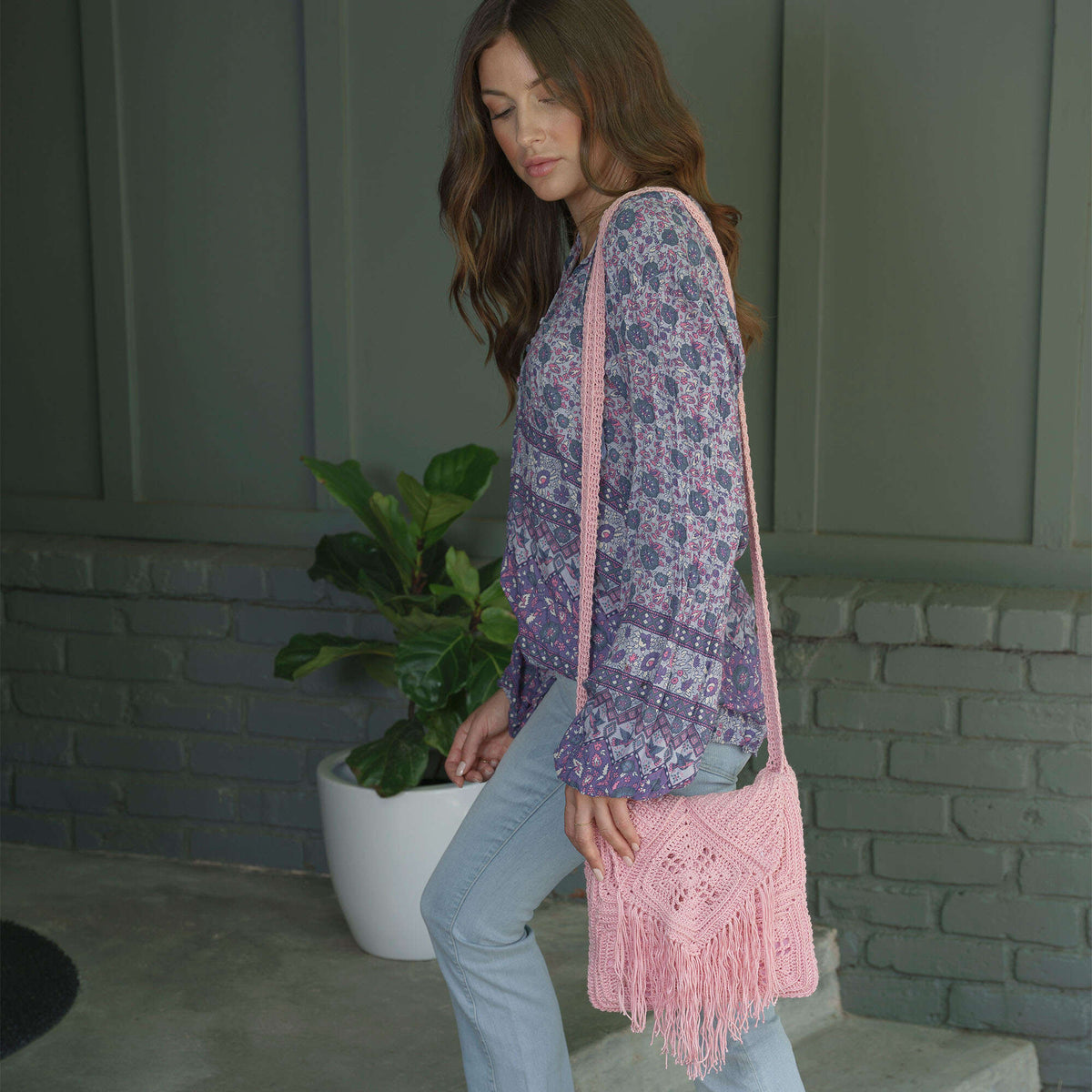 Crochet Bag made in Aunt Lydia's Fashion Crochet Thread yarn
