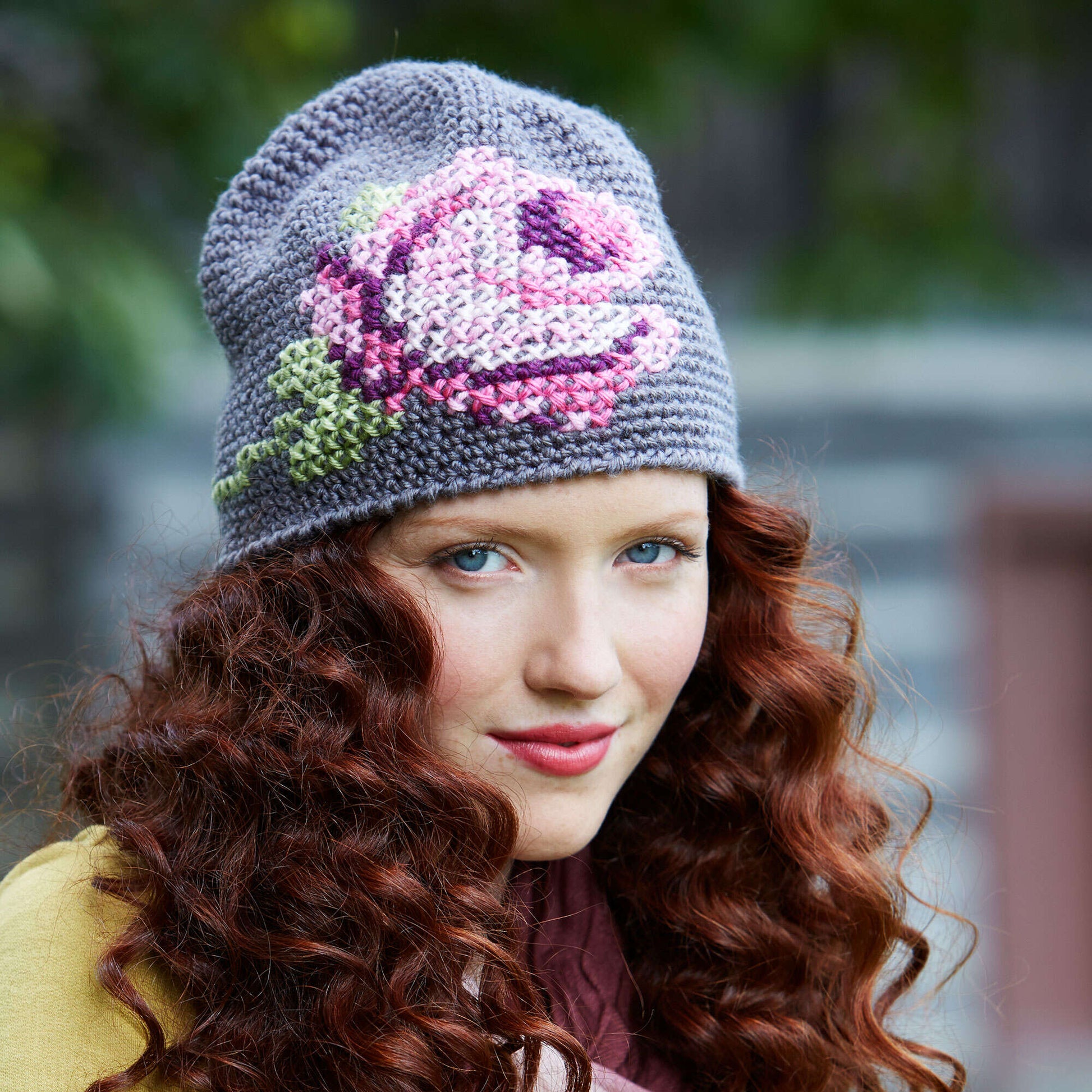 Free Bernat Crochet Coming Up Roses Hat Pattern