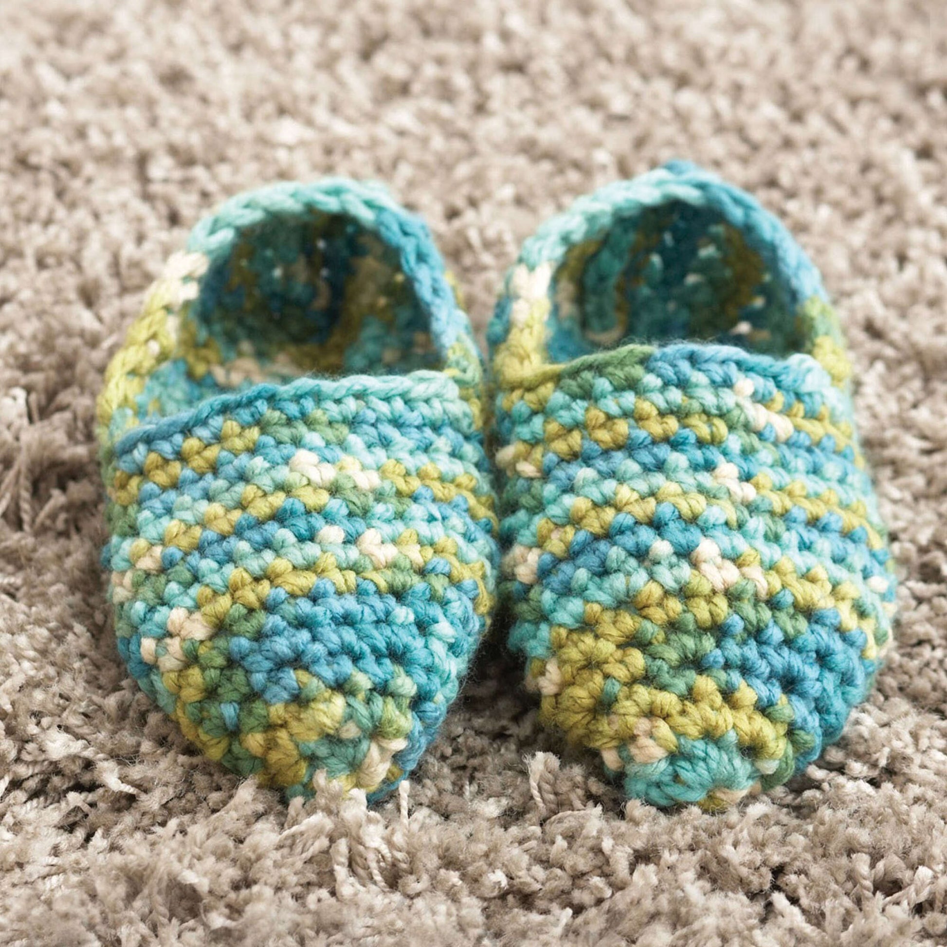 Free Bernat Quickie Slippers Crochet Pattern