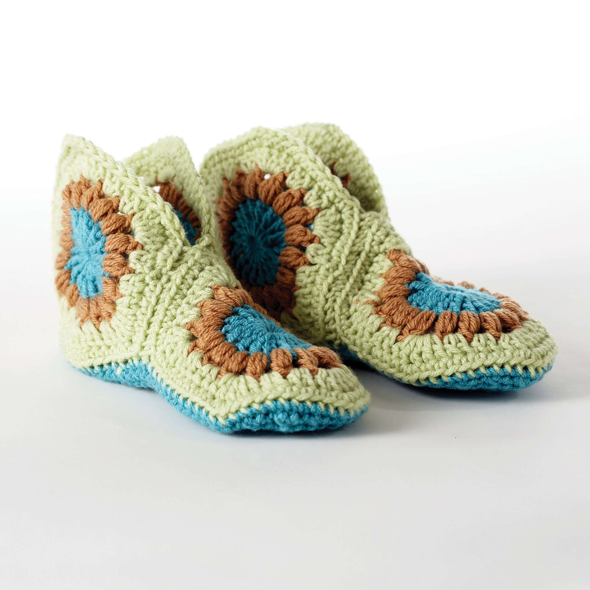 Free Bernat Granny Slippers Crochet Pattern