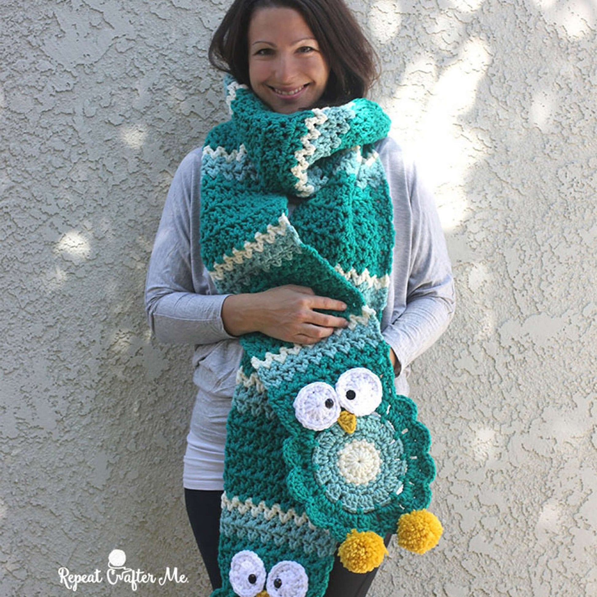 Free Bernat Owl Crochet Super Scarf Pattern