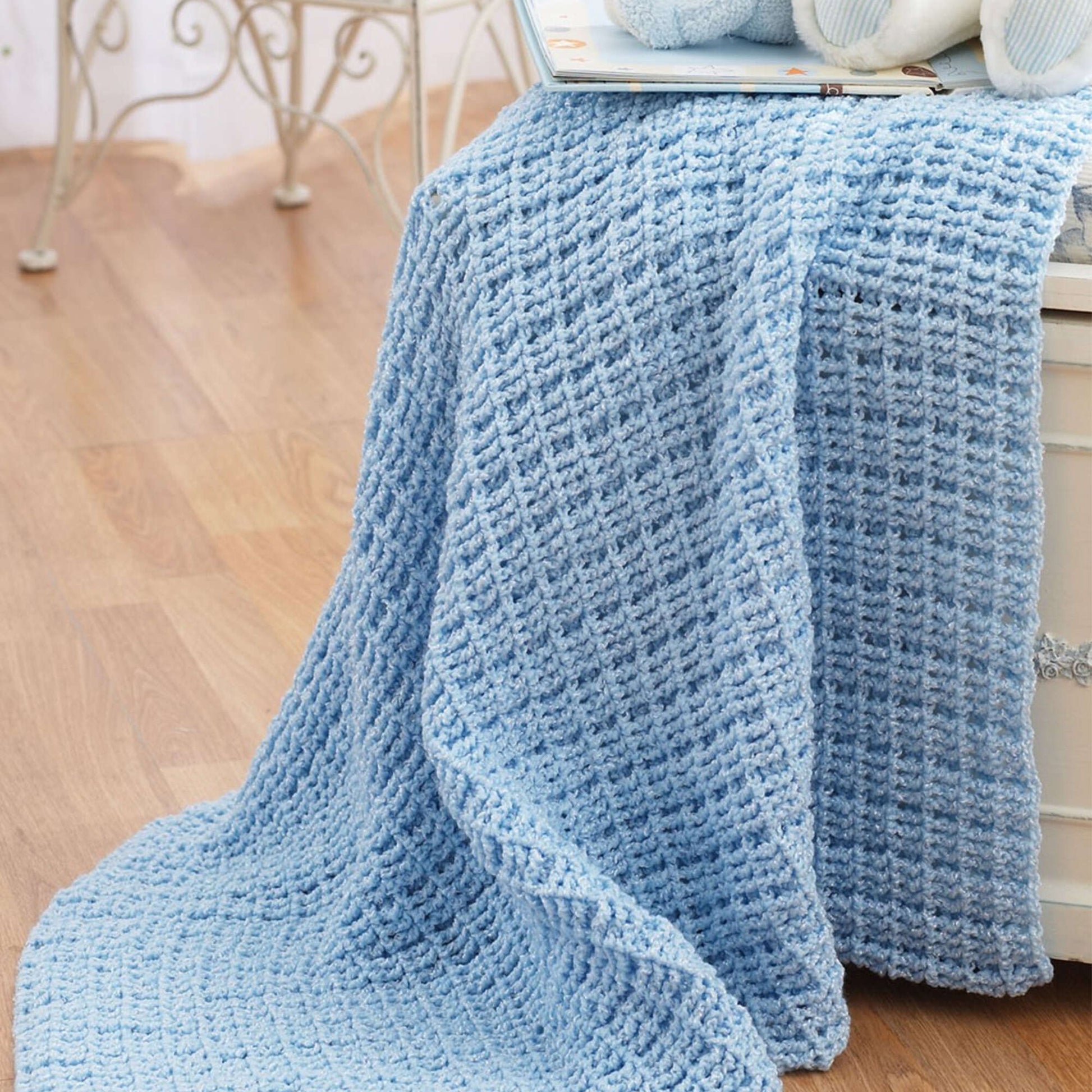 Free Bernat Crochet Waffle Baby Blanket Pattern