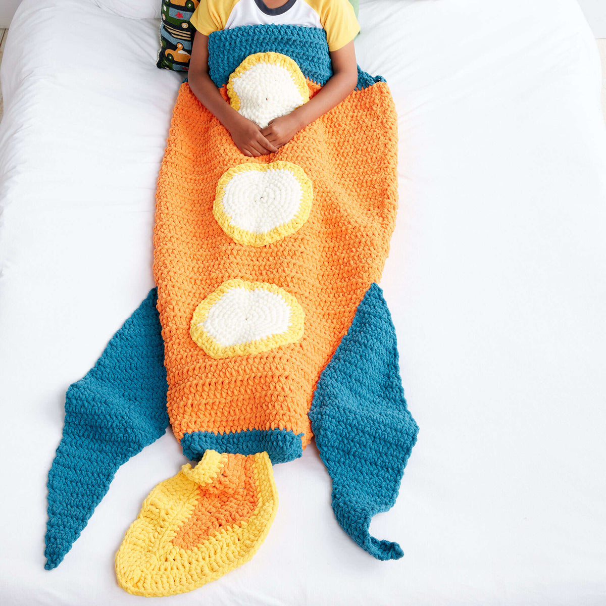 Crochet Blanket made in Bernat Blanket yarn
