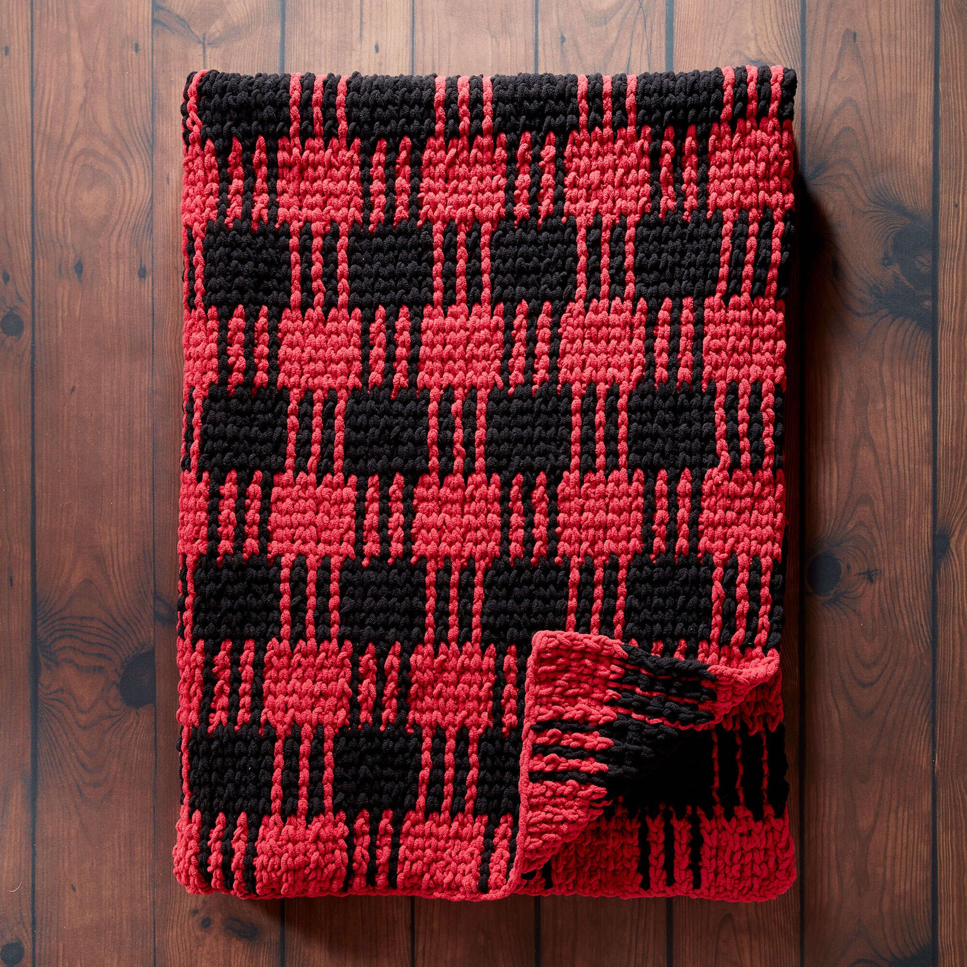 Free Bernat Crochet Buffalo Plaid Afghan Pattern