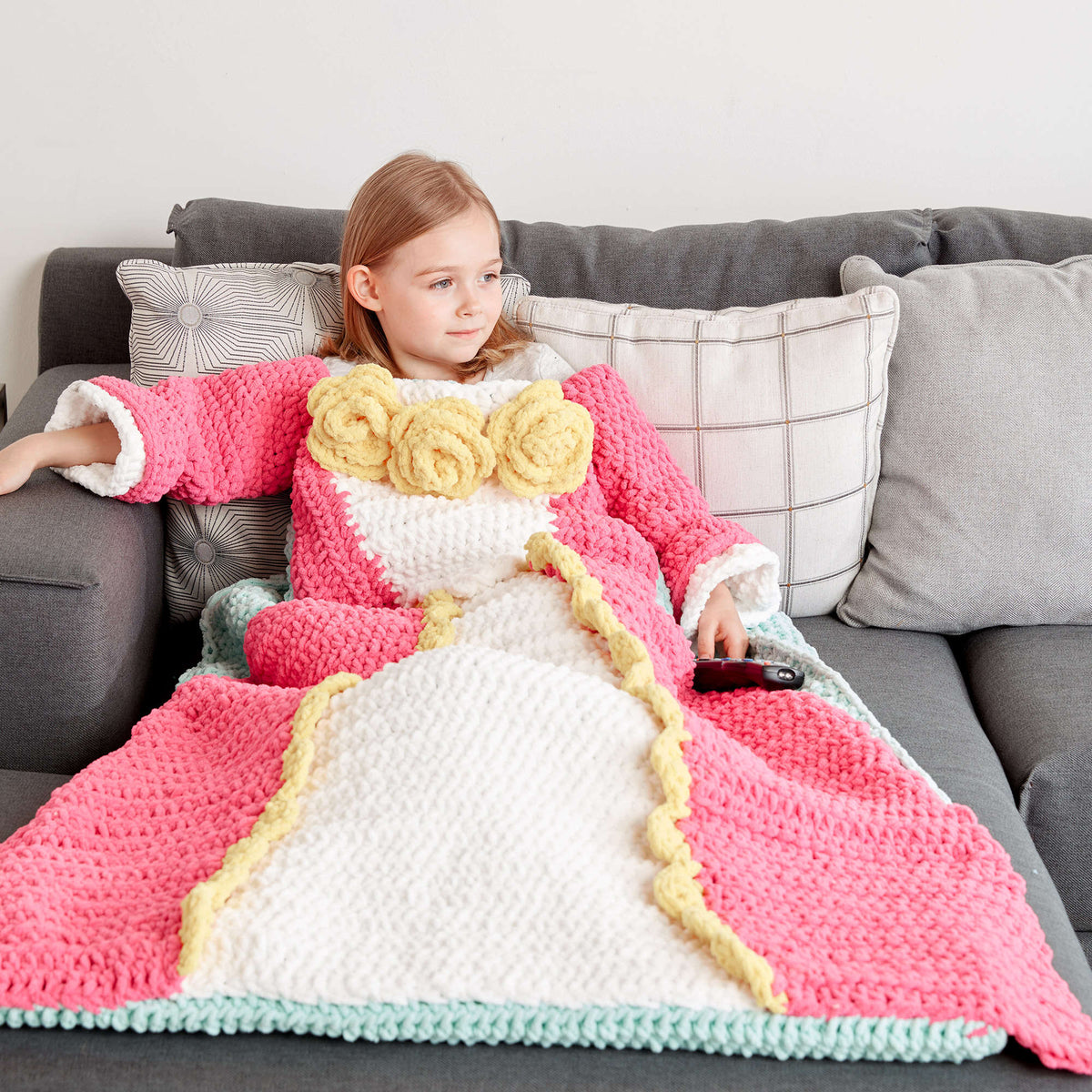 Crochet Blanket made in Bernat Baby Blanket yarn