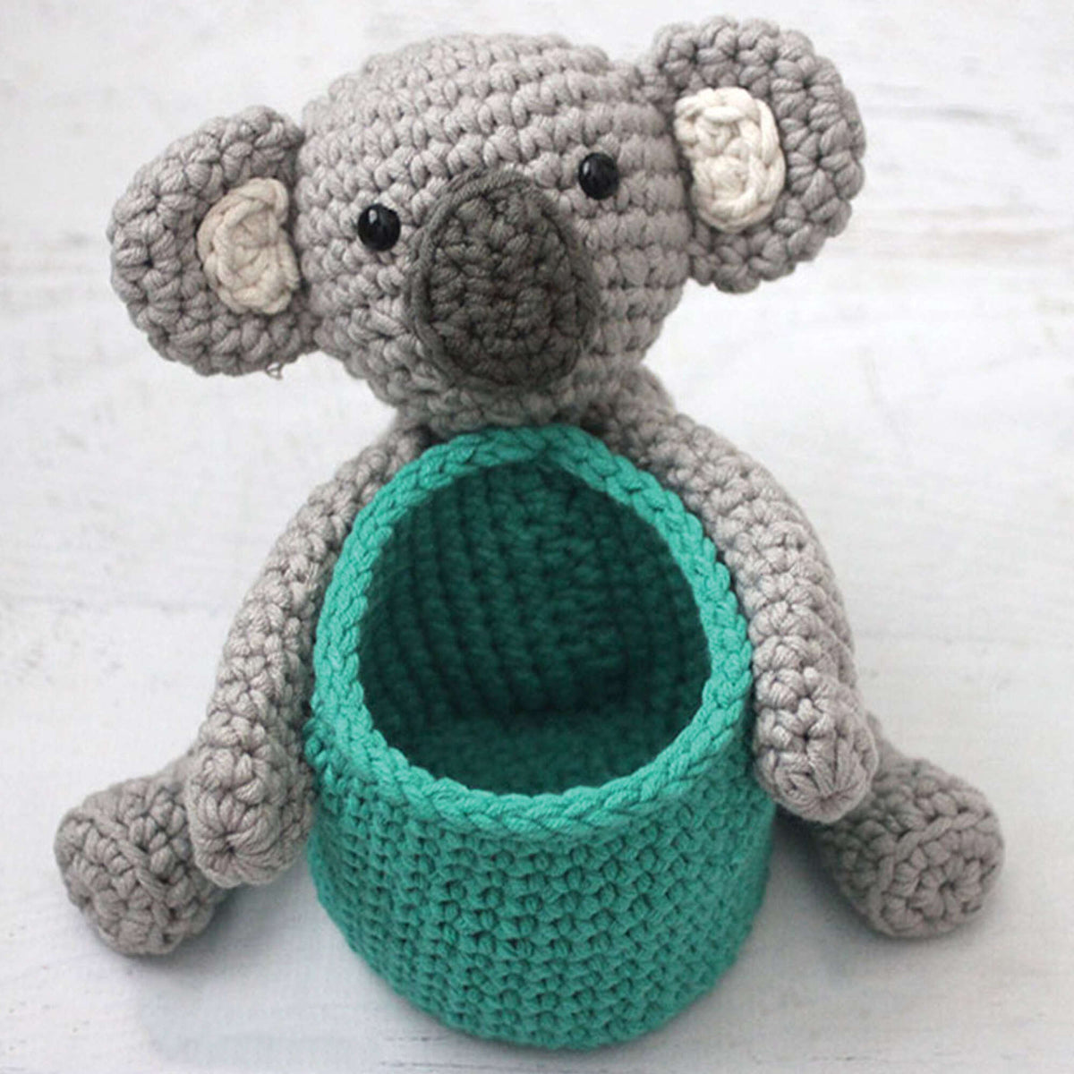 Crochet Basket made in Bernat Beyond yarn
