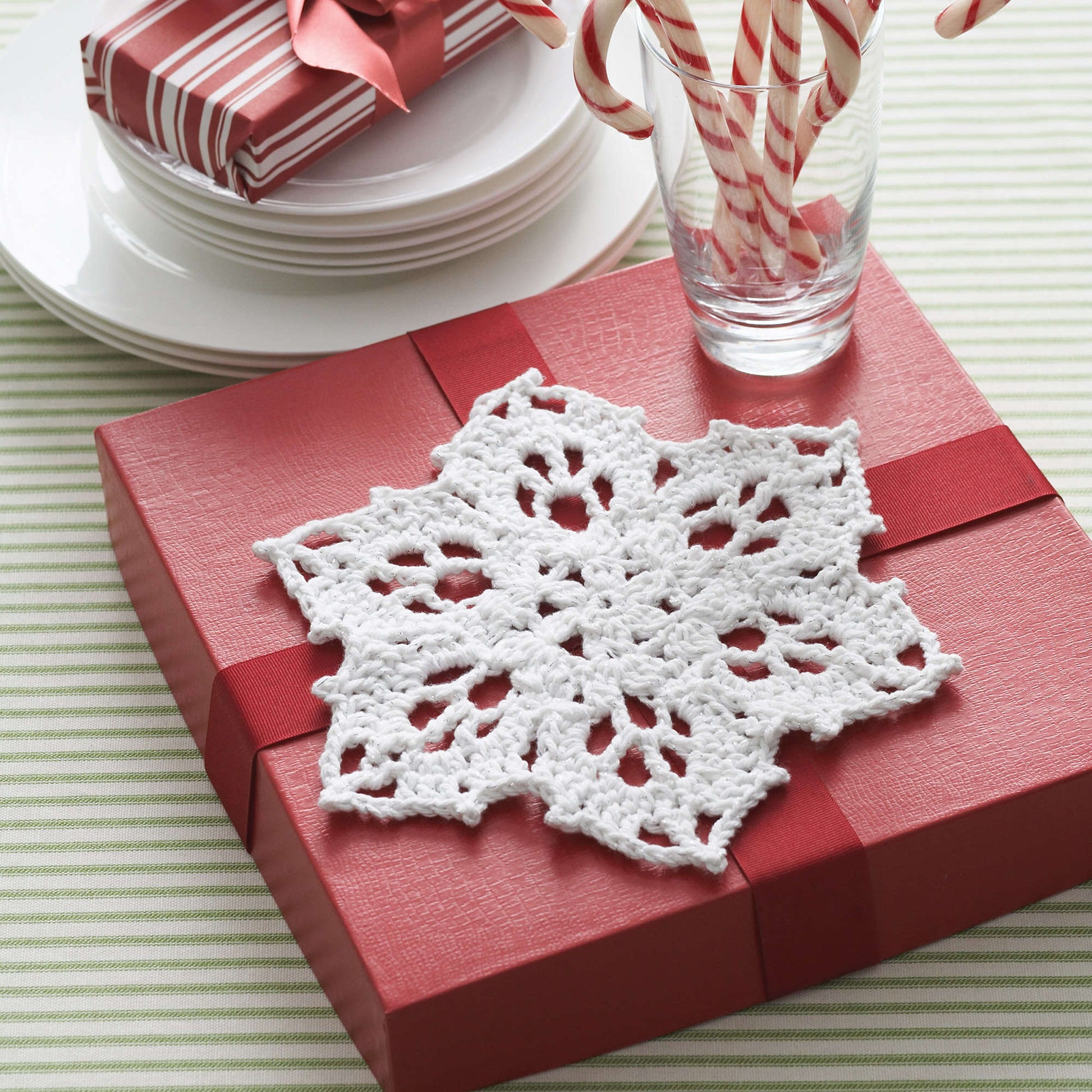 Free Bernat Crochet Snowflake Dishcloth Pattern