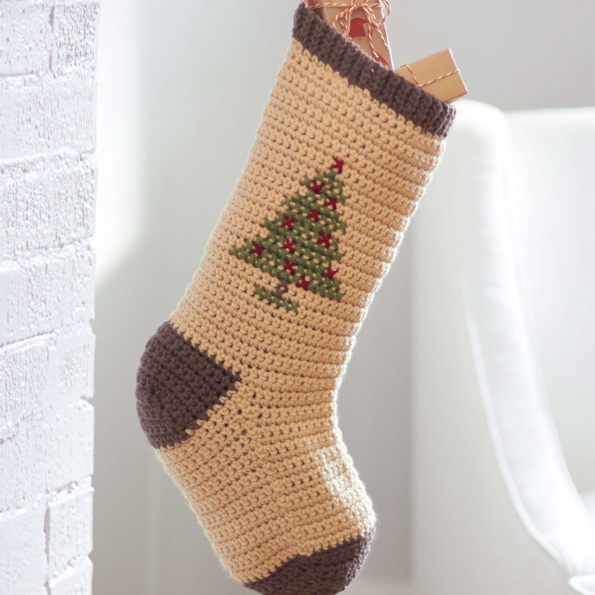 Free Bernat Cross Stitch Christmas Stockings Crochet Pattern