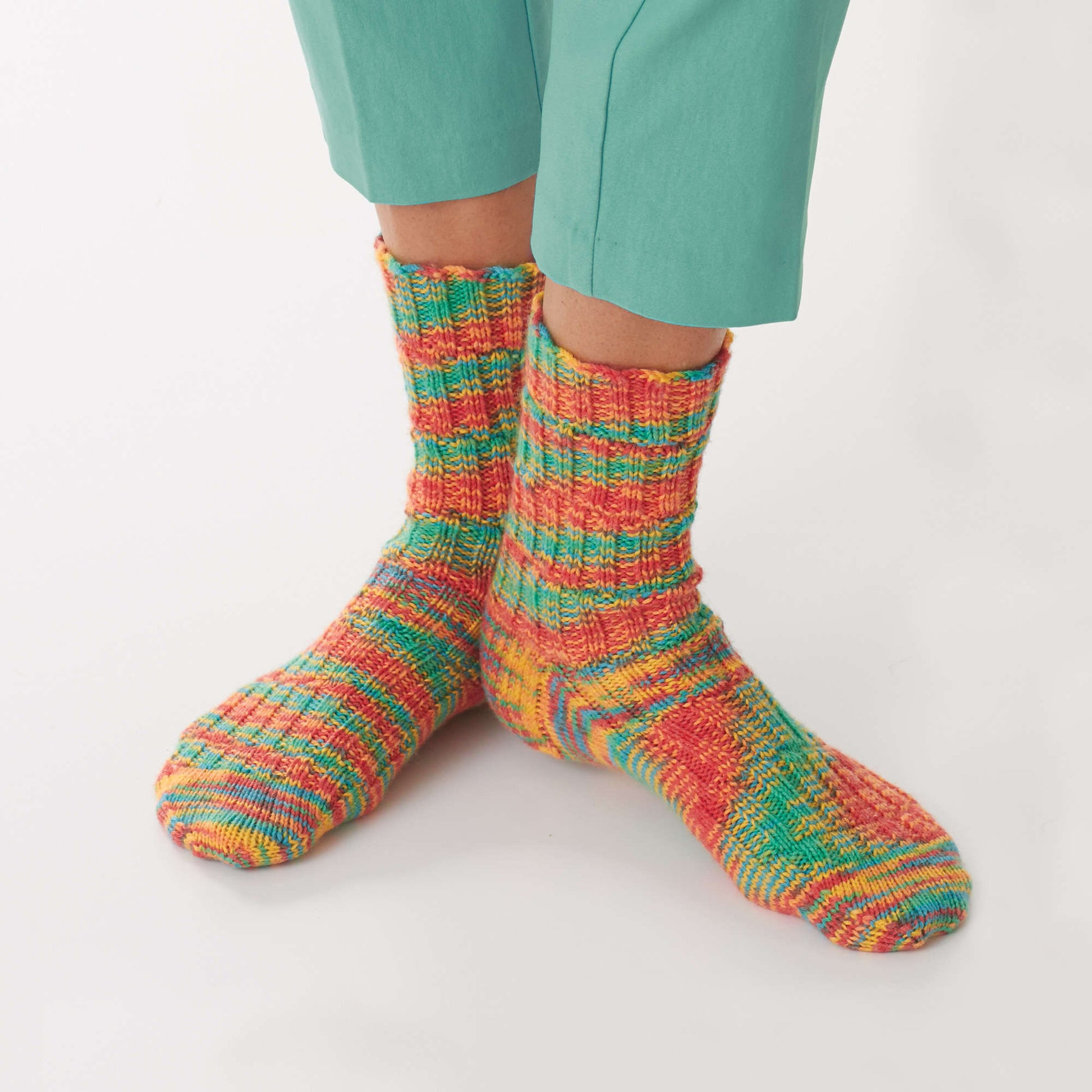 Free Bernat Staggered Rib Socks Knit Pattern