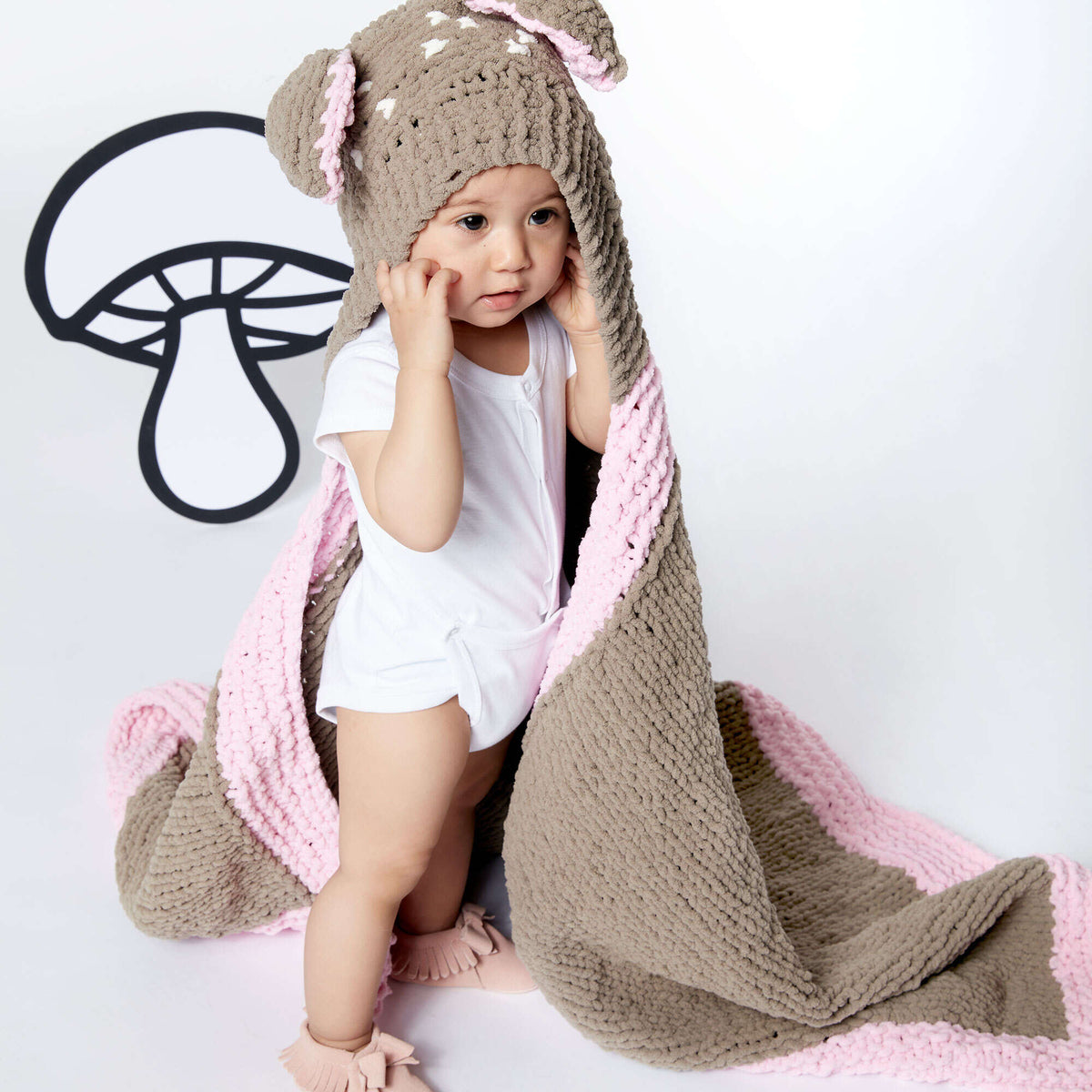 Knit Blanket made in Bernat Baby Blanket yarn