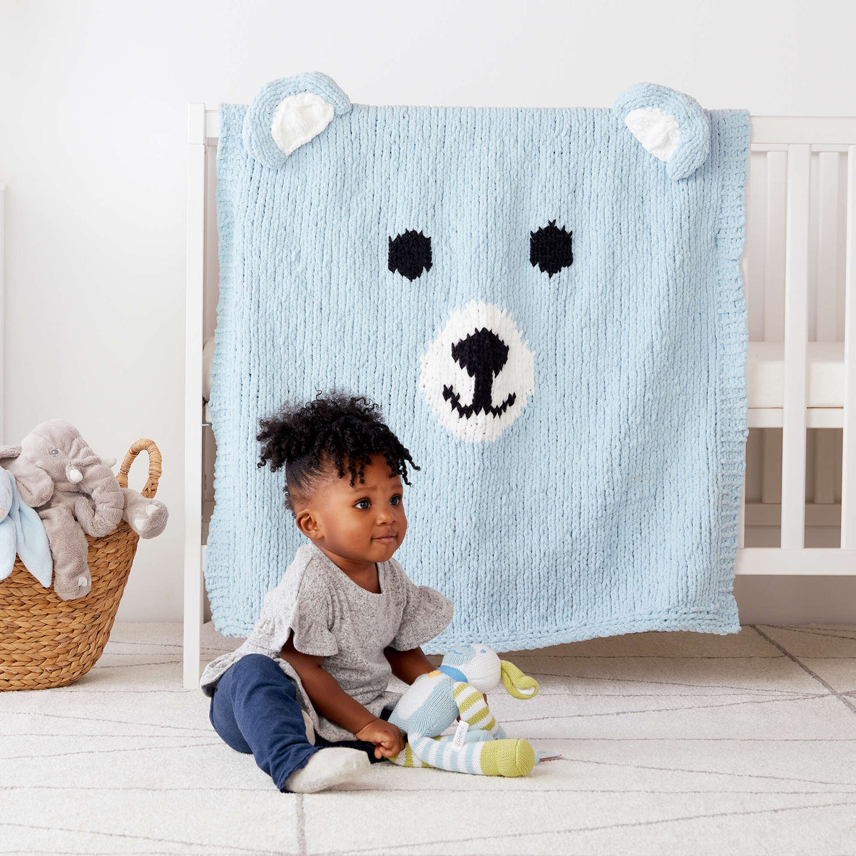 Knit Blanket made in Bernat Baby Blanket yarn