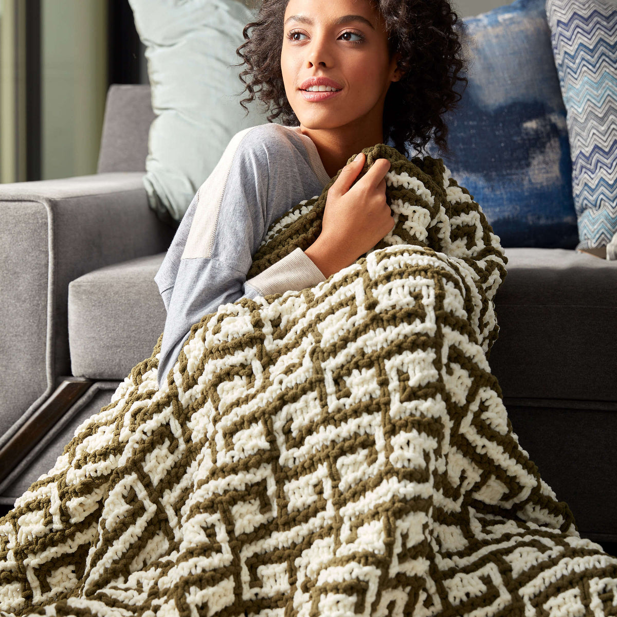 Knit Blanket made in Bernat Blanket yarn
