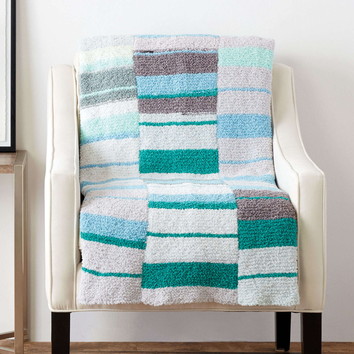 Knit Blanket made in Bernat Blanket Breezy yarn
