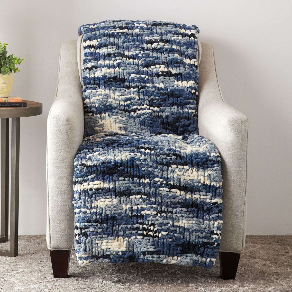 Knit Blanket made in Bernat Blanket Extra yarn