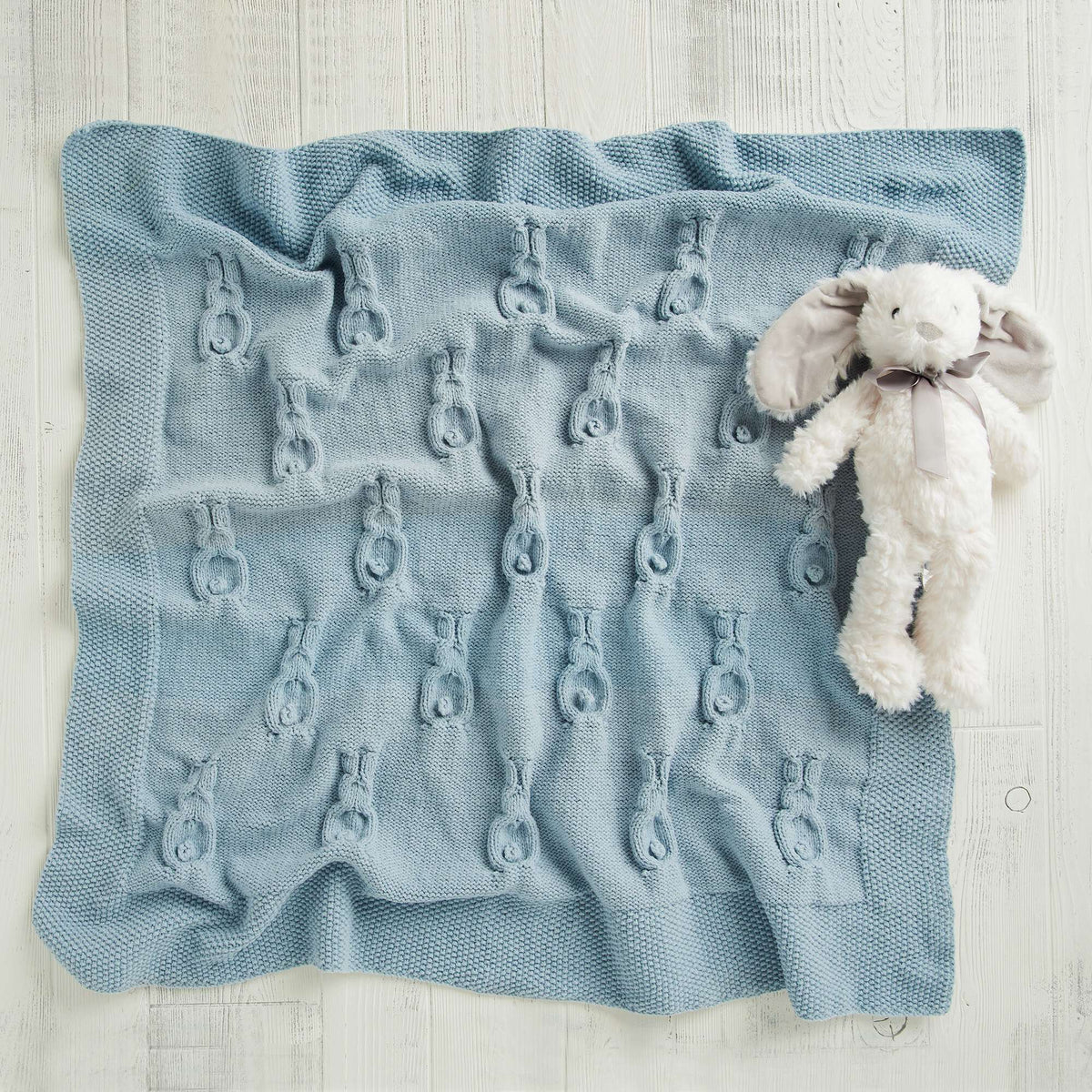 Knit Blanket made in Bernat Bundle up yarn