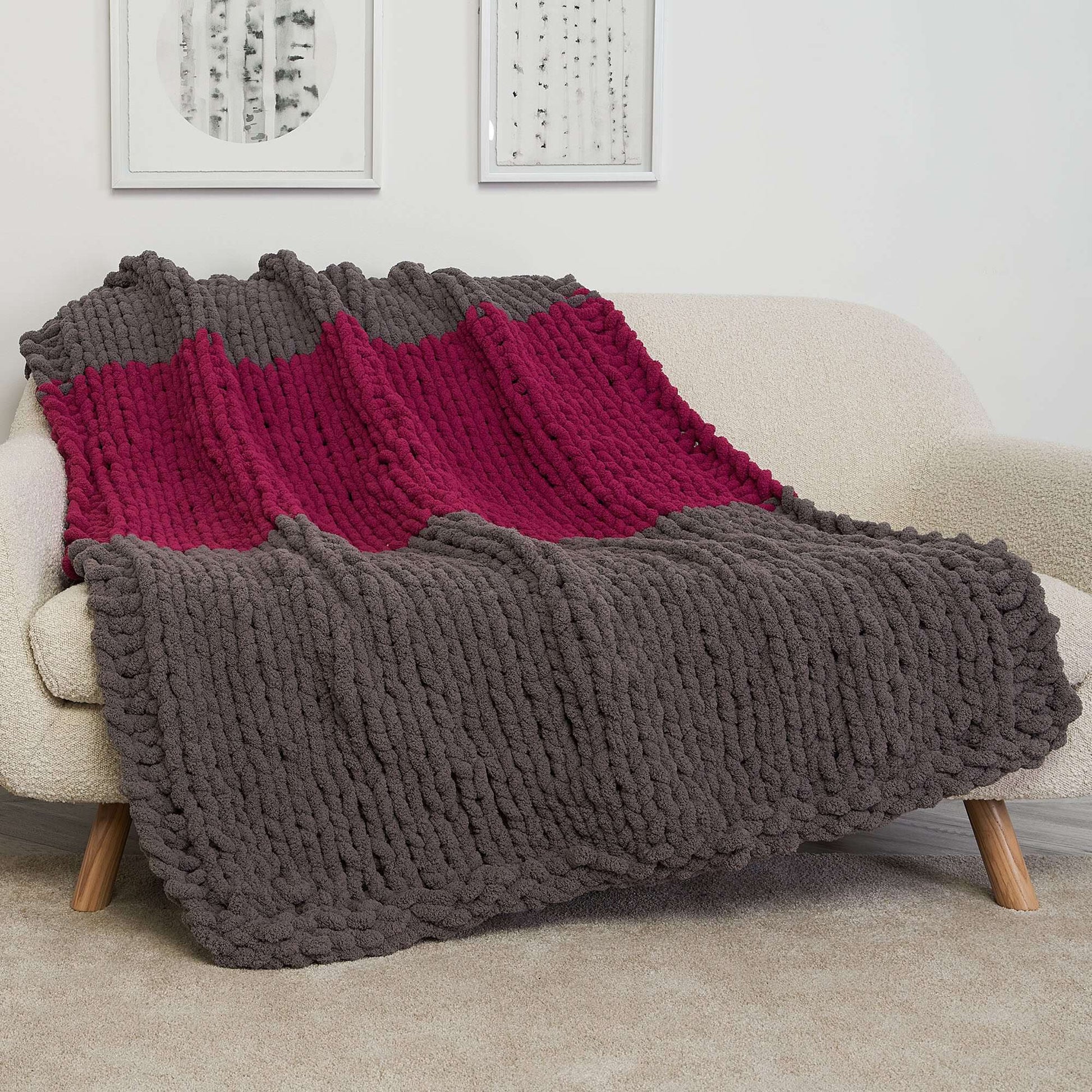 Free Bernat Bold Stripe Table Knit Blanket Pattern