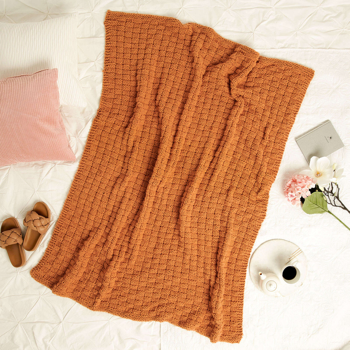 Knit Blanket made in Bernat Forever Fleece yarn