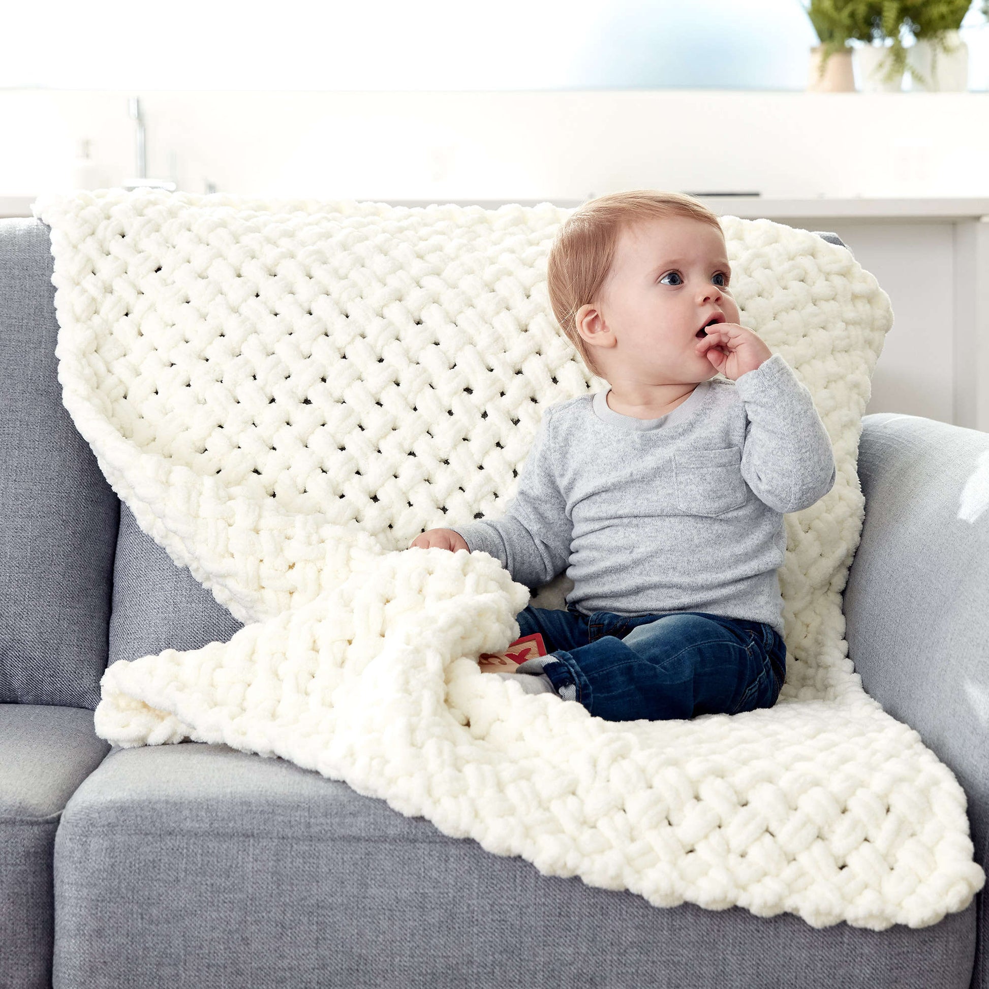 Free Bernat Alize EZ Criss-Cross Baby Blanket Craft Pattern