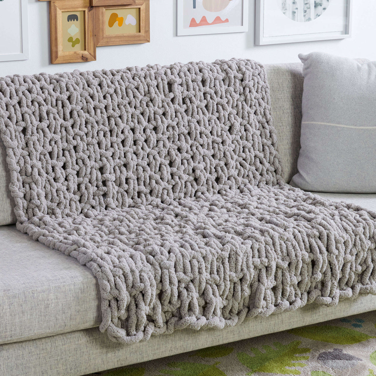 Craft Blanket made in Bernat Blanket Big yarn