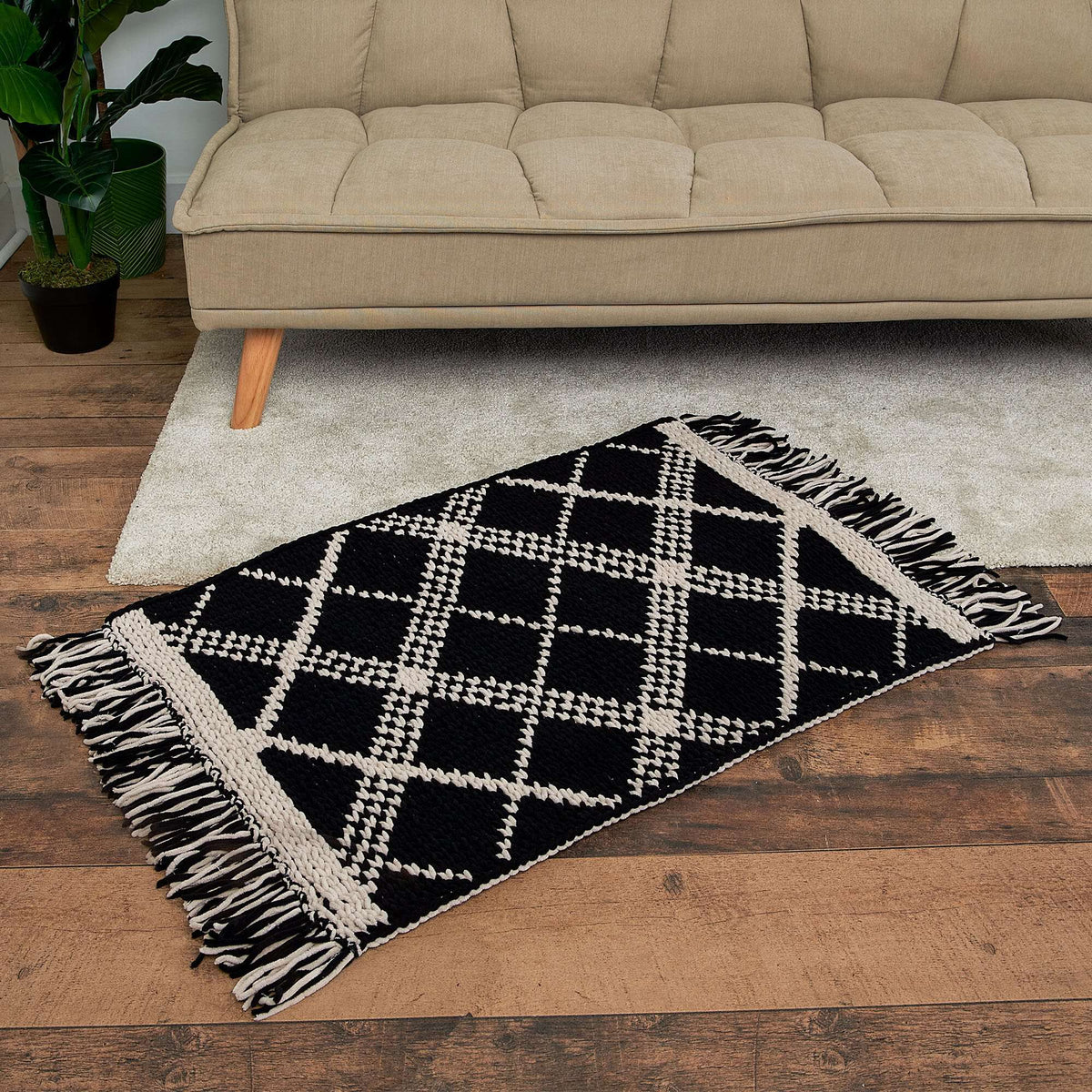Craft Rug made in Bernat Alize Blanket EZ Graph-it yarn