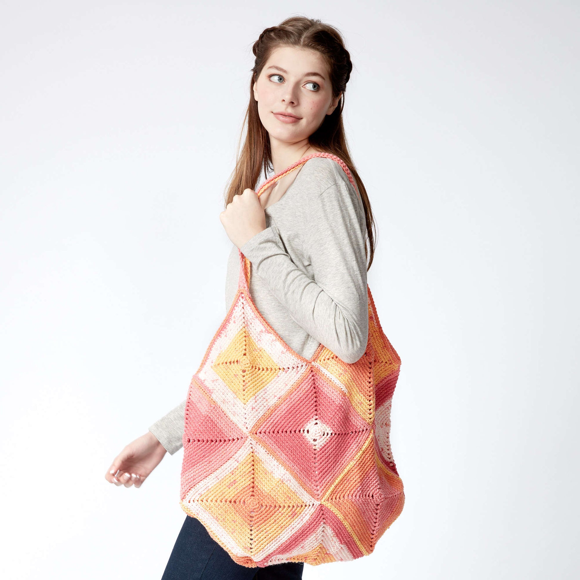 Free Caron Granny Summer Bag Crochet Pattern