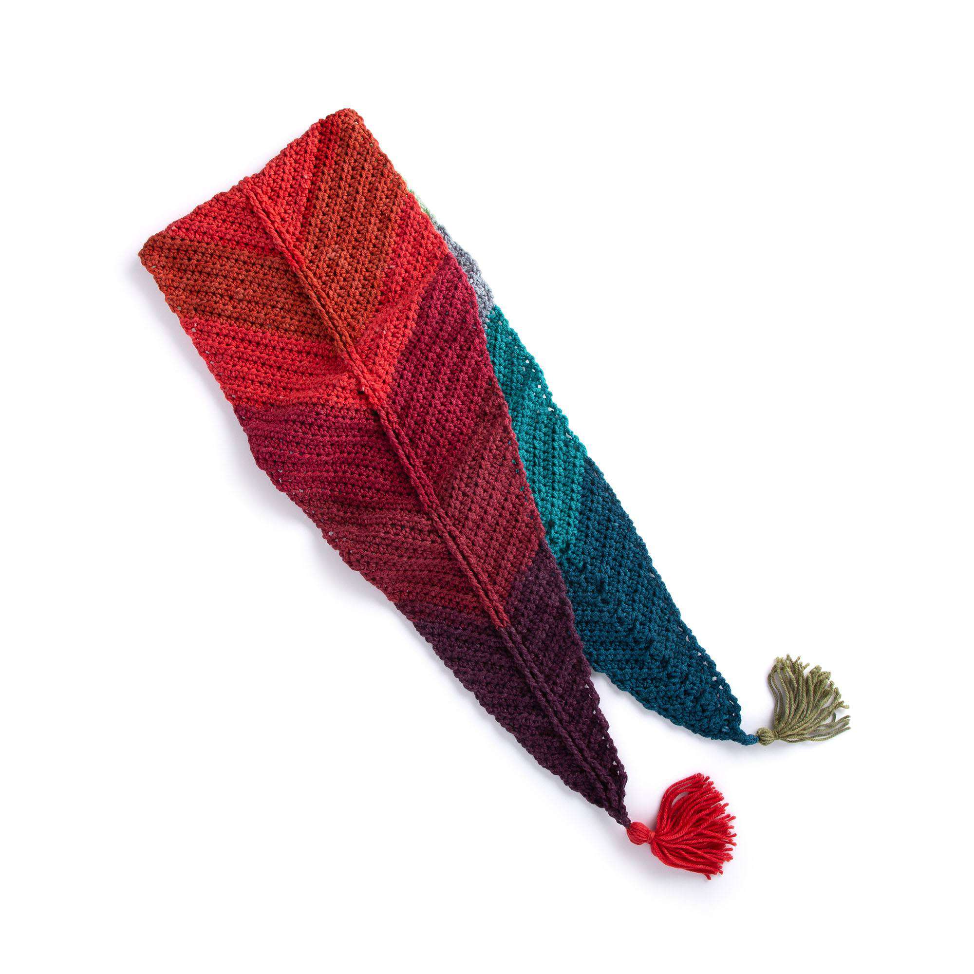 Free Easy Caron Chevron Scarf Crochet Pattern | Yarnspirations, image size:2000x2000