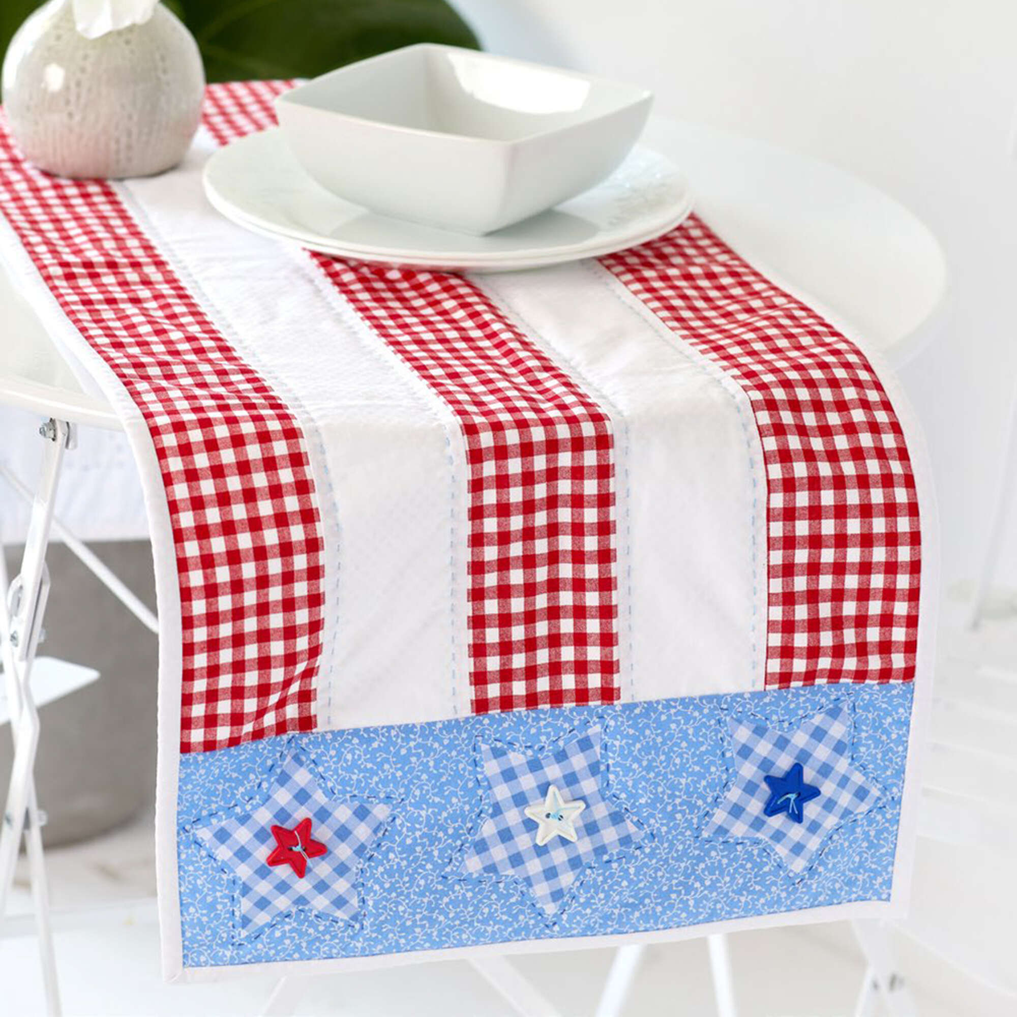 Coats & Clark Patriotic Table Runner Yarnspirations