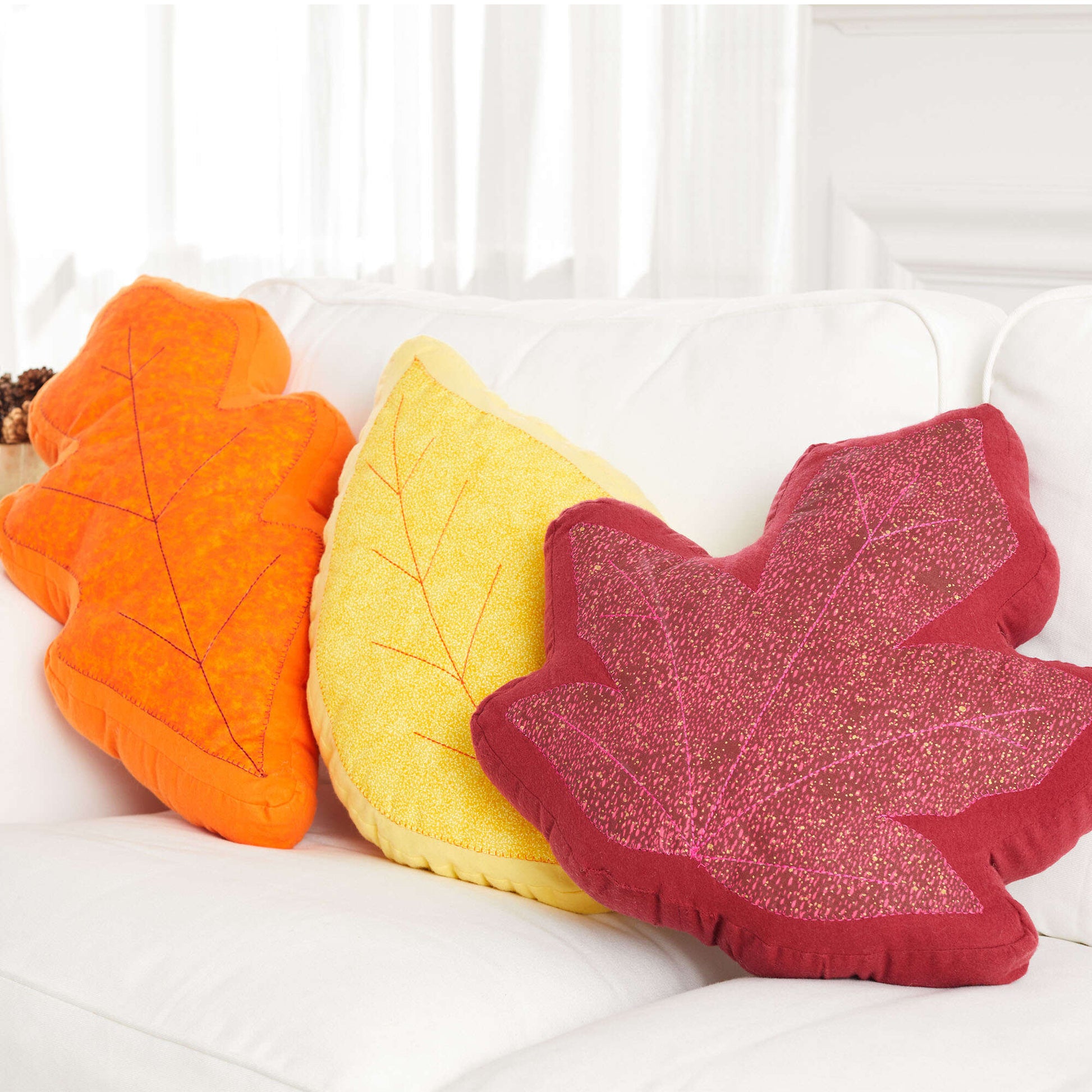 Free Coats & Clark Autumn Leaves Pillows Sewing Pattern