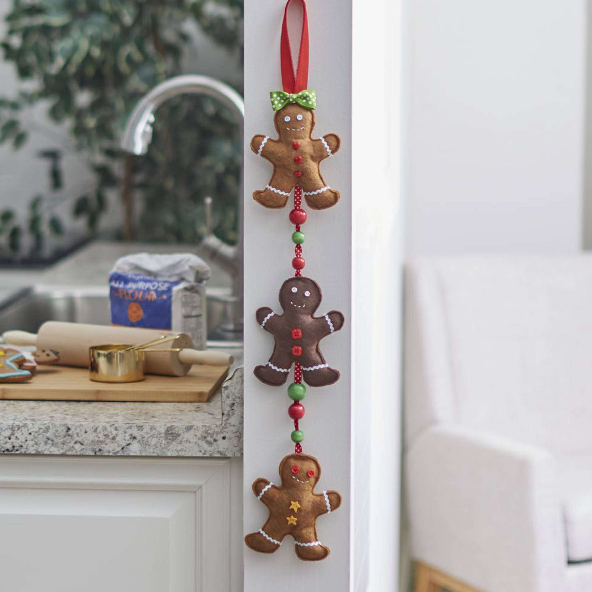 Free Coats & Clark Gingerbread Door Hanger Pattern Yarnspirations