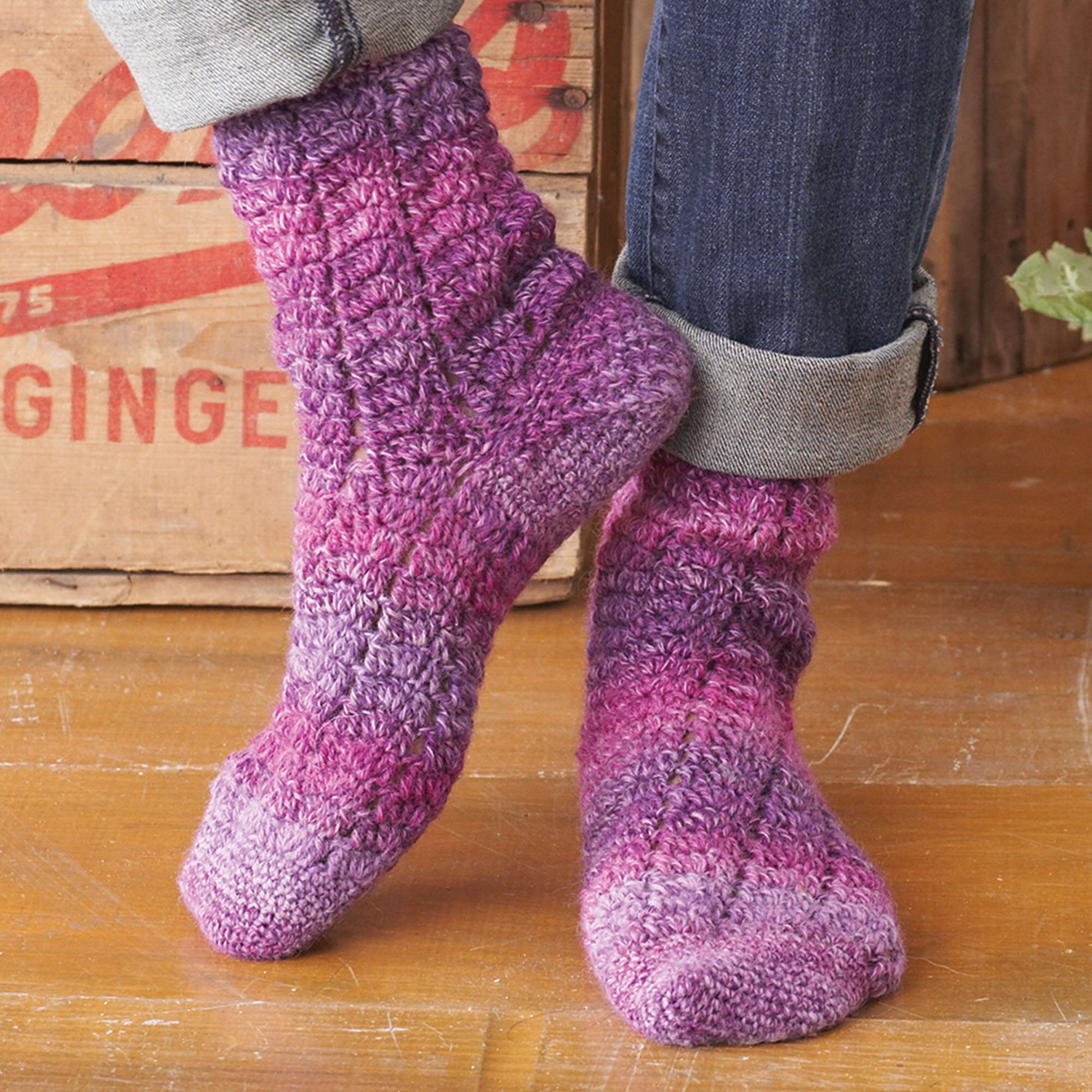 Free Patons Twisting Lace Socks Crochet Pattern