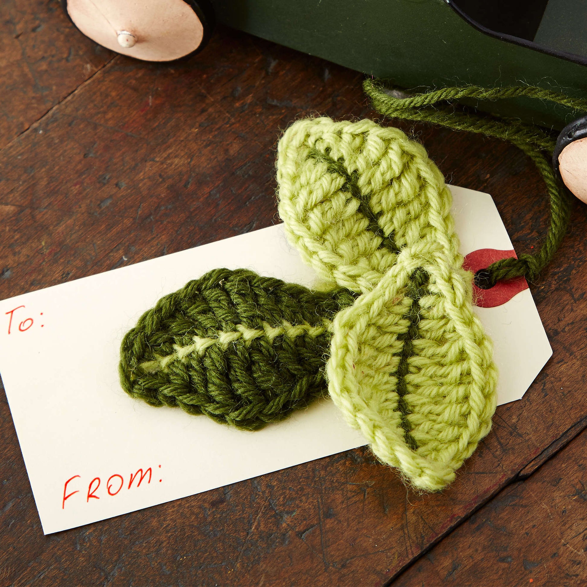 Free Patons Leaf Card Crochet Pattern