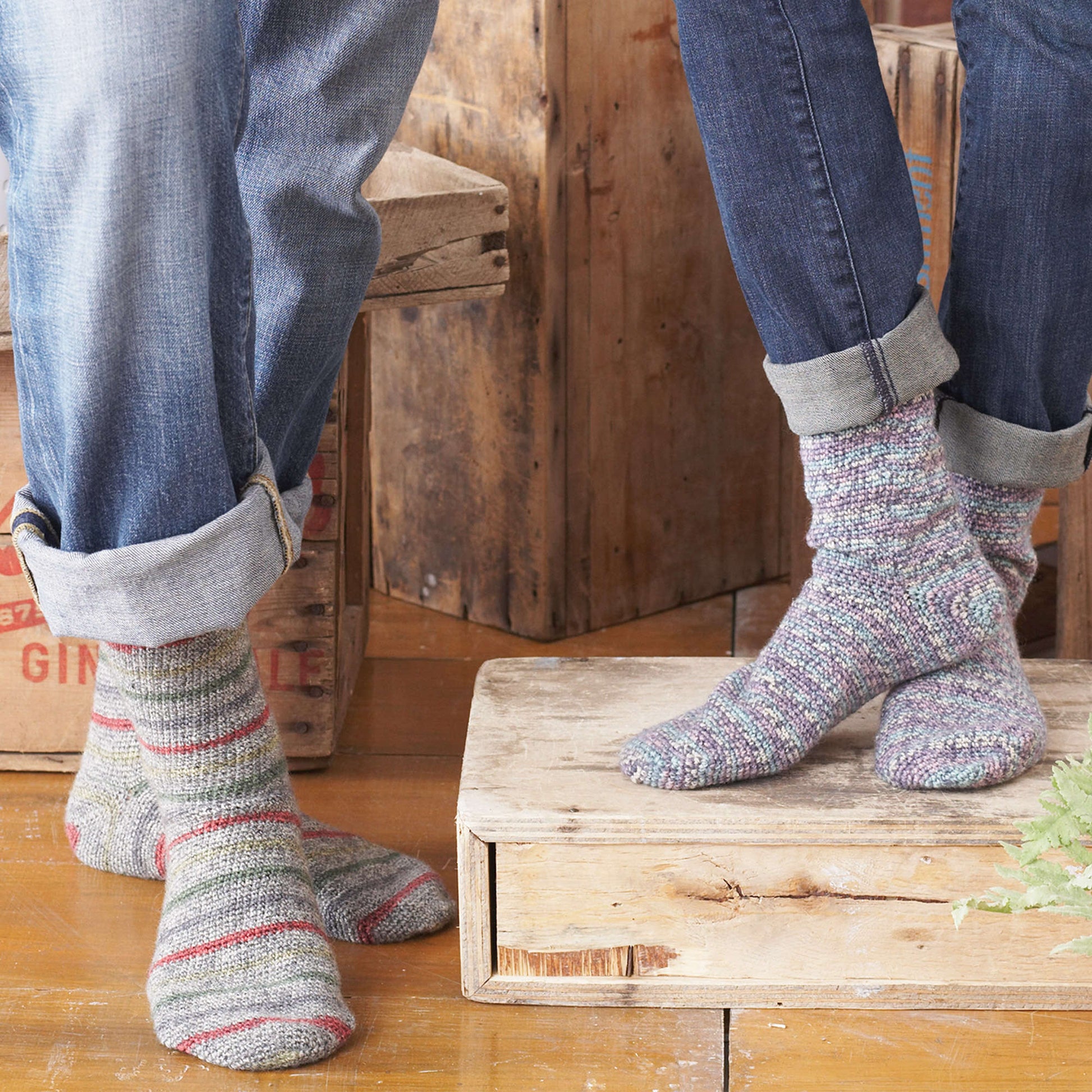 Free Patons Crochet Toe Up Socks Pattern
