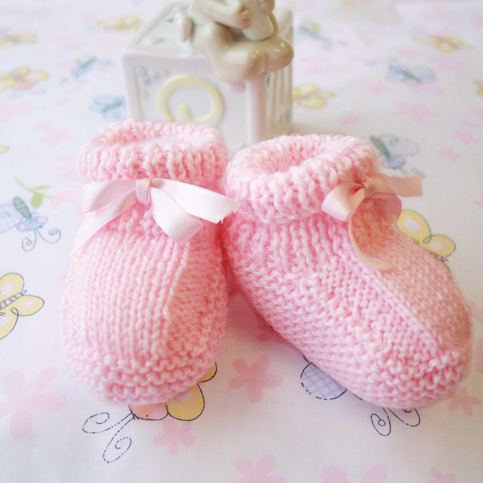 Free Patons Beehive Booties Knit Pattern