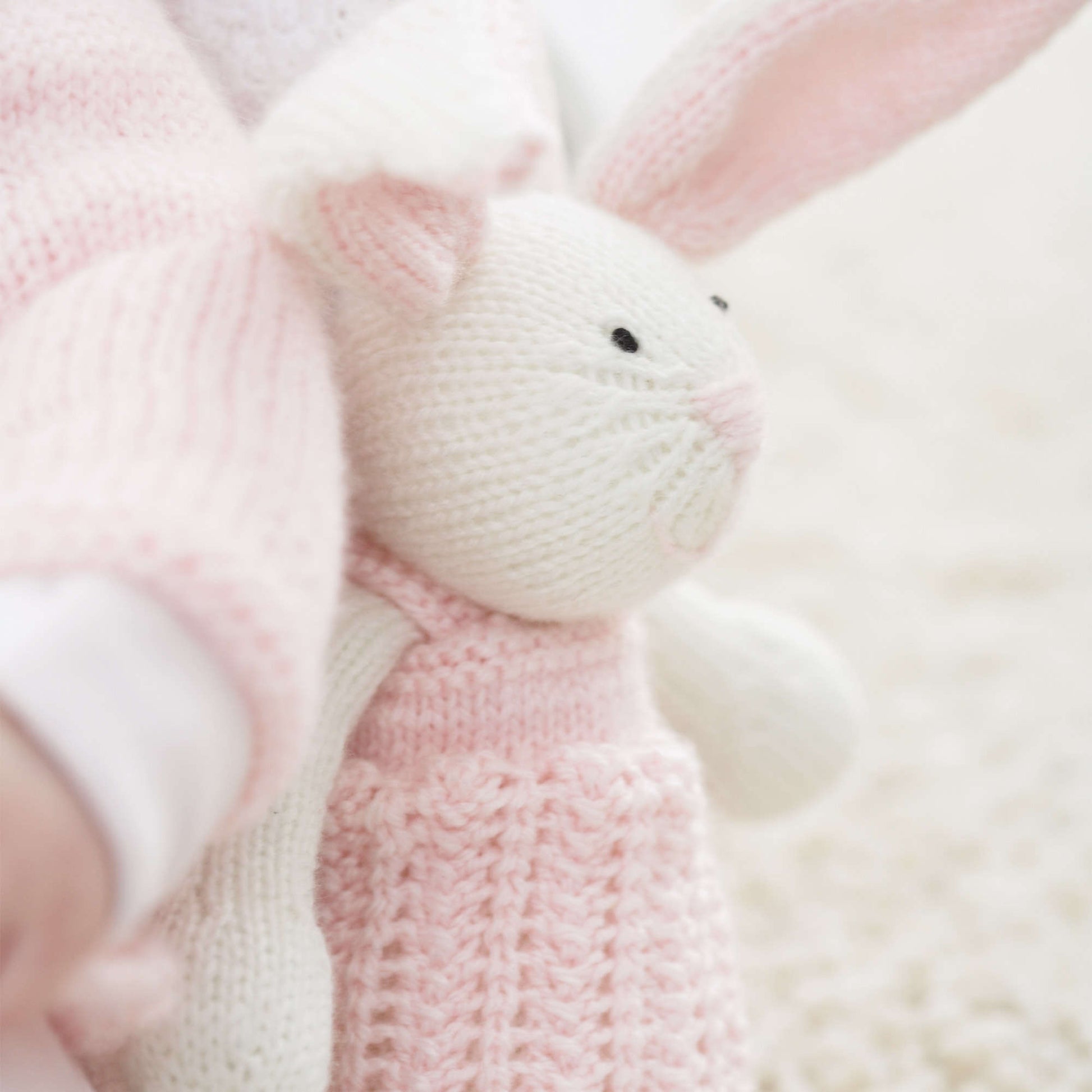 Free Patons Zoe Bunny Knit Pattern