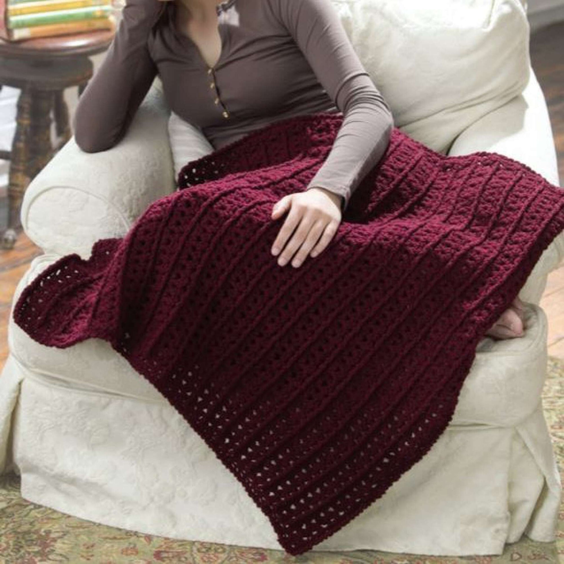Free Red Heart Crochet One-Skein Lap Throw Pattern