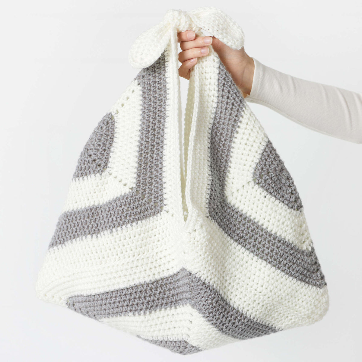 Crochet Bag made in Red Heart Super Saver Yarn