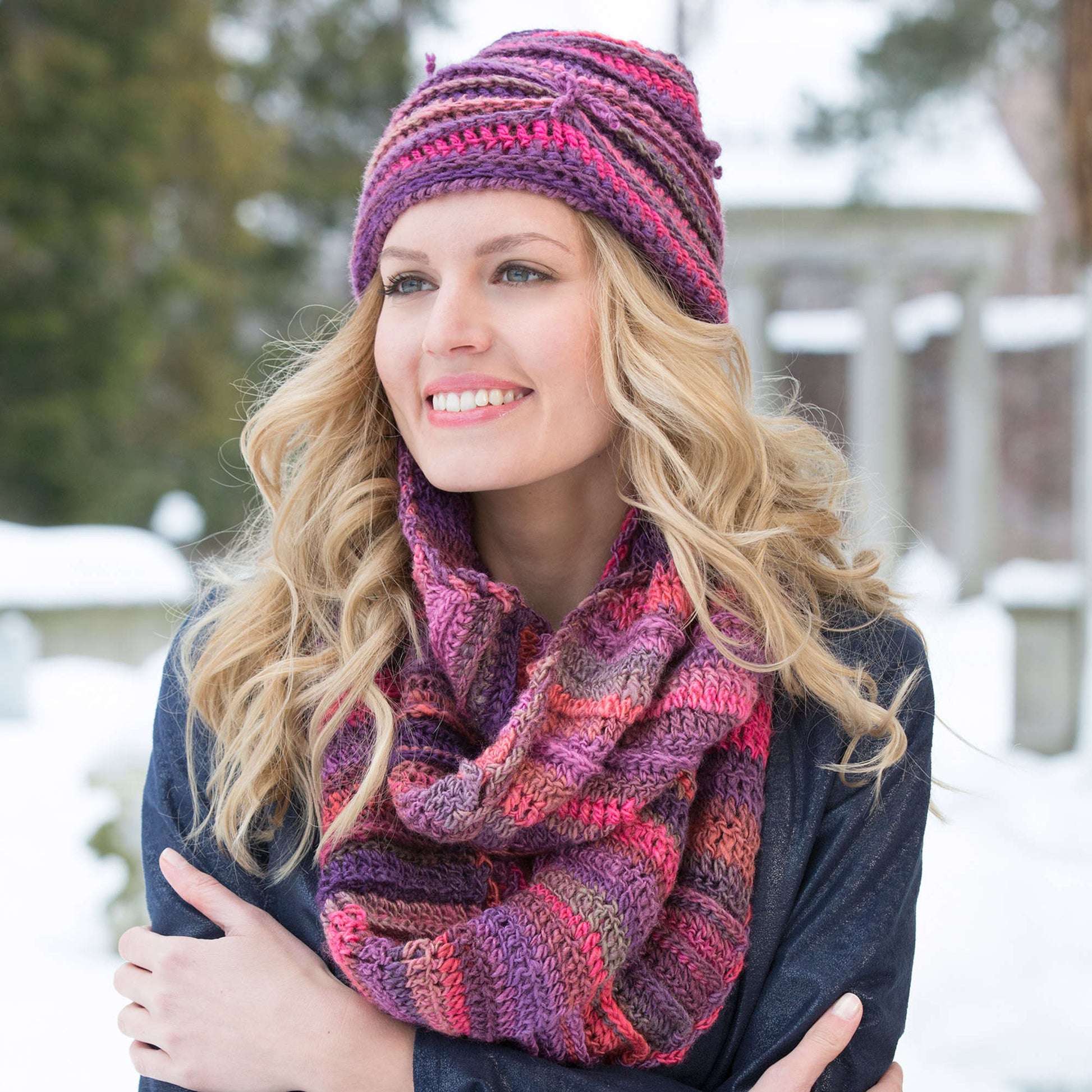 Free Red Heart Corrugated Hat And Cowl Crochet Pattern
