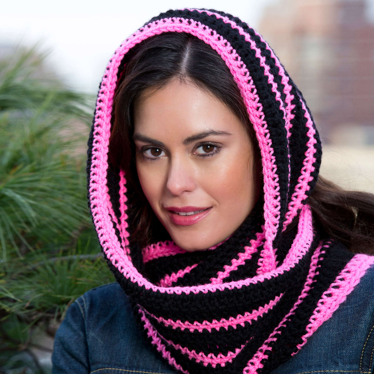 Crochet Cowl made in Red Heart Super Saver yarn