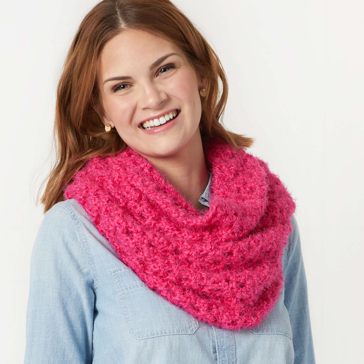 Crochet Cowl made in Red Heart Yarn