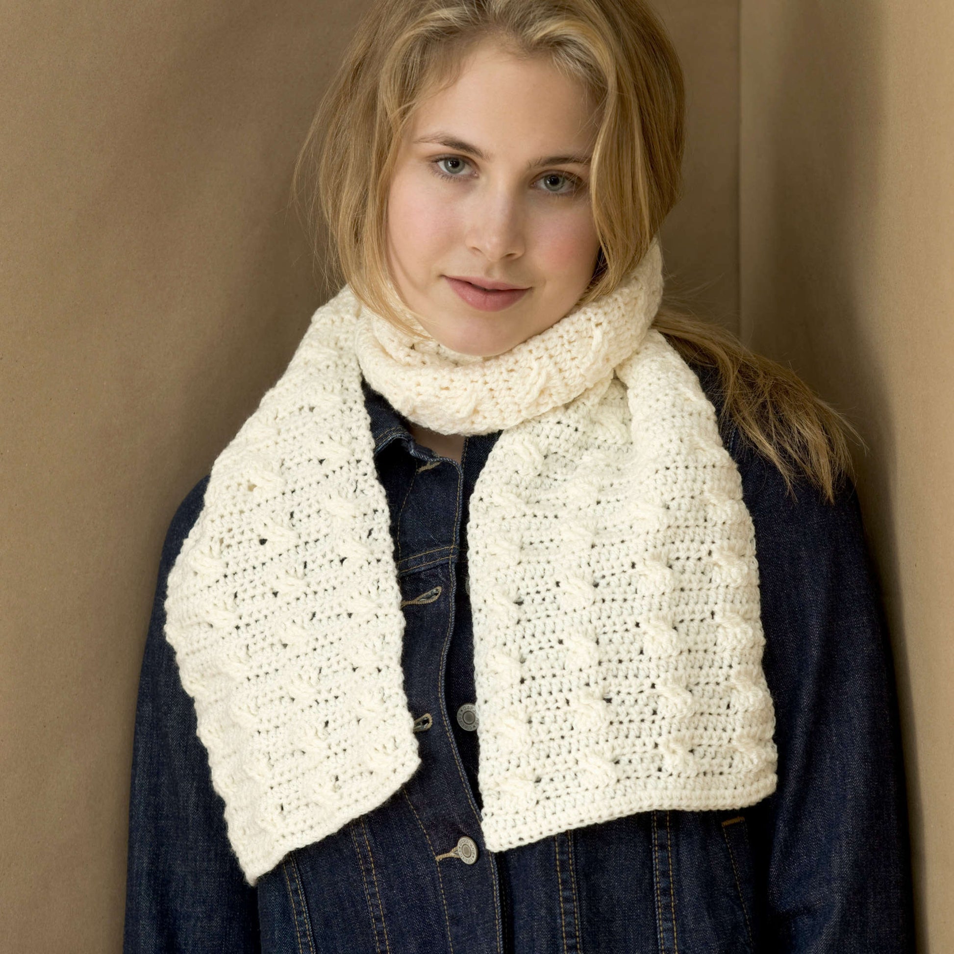 Free Red Heart Cable Crochet Scarf Pattern