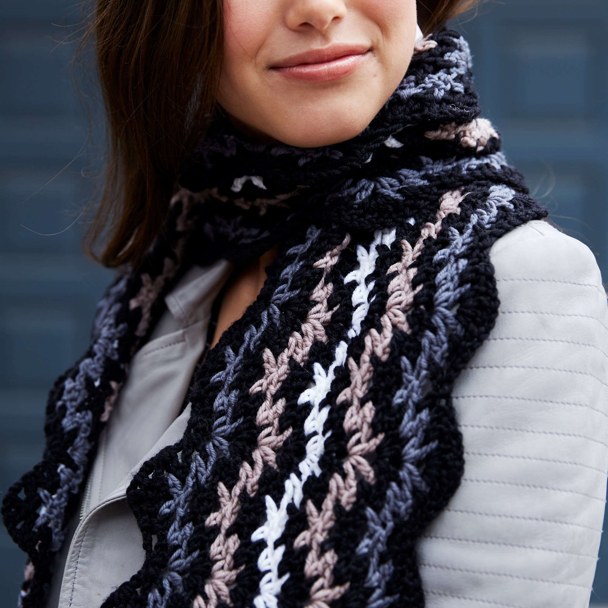 Free Red Heart Victory Chic Scarf Crochet Pattern