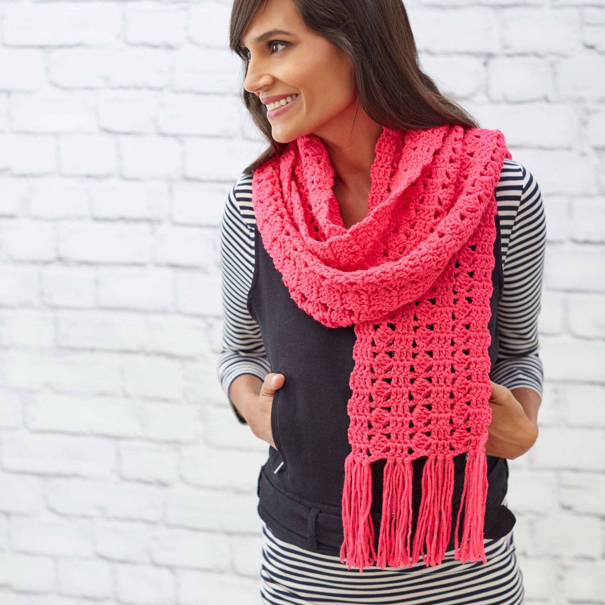 Free Red Heart Cosmo Scarf Crochet Pattern