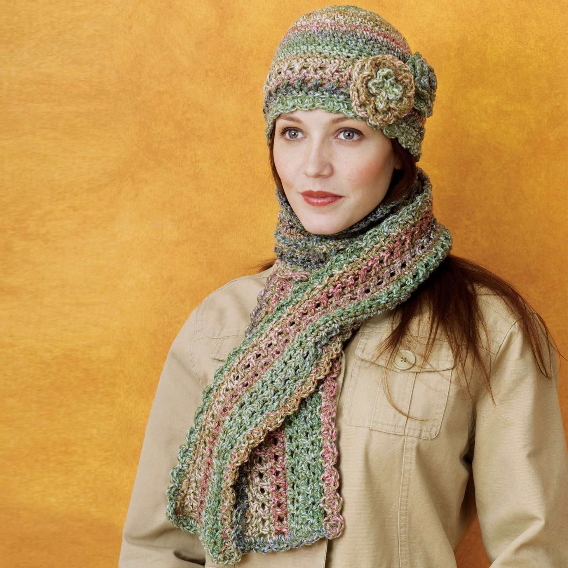 Free Red Heart Crocheted Cloche & Scarf Set Pattern