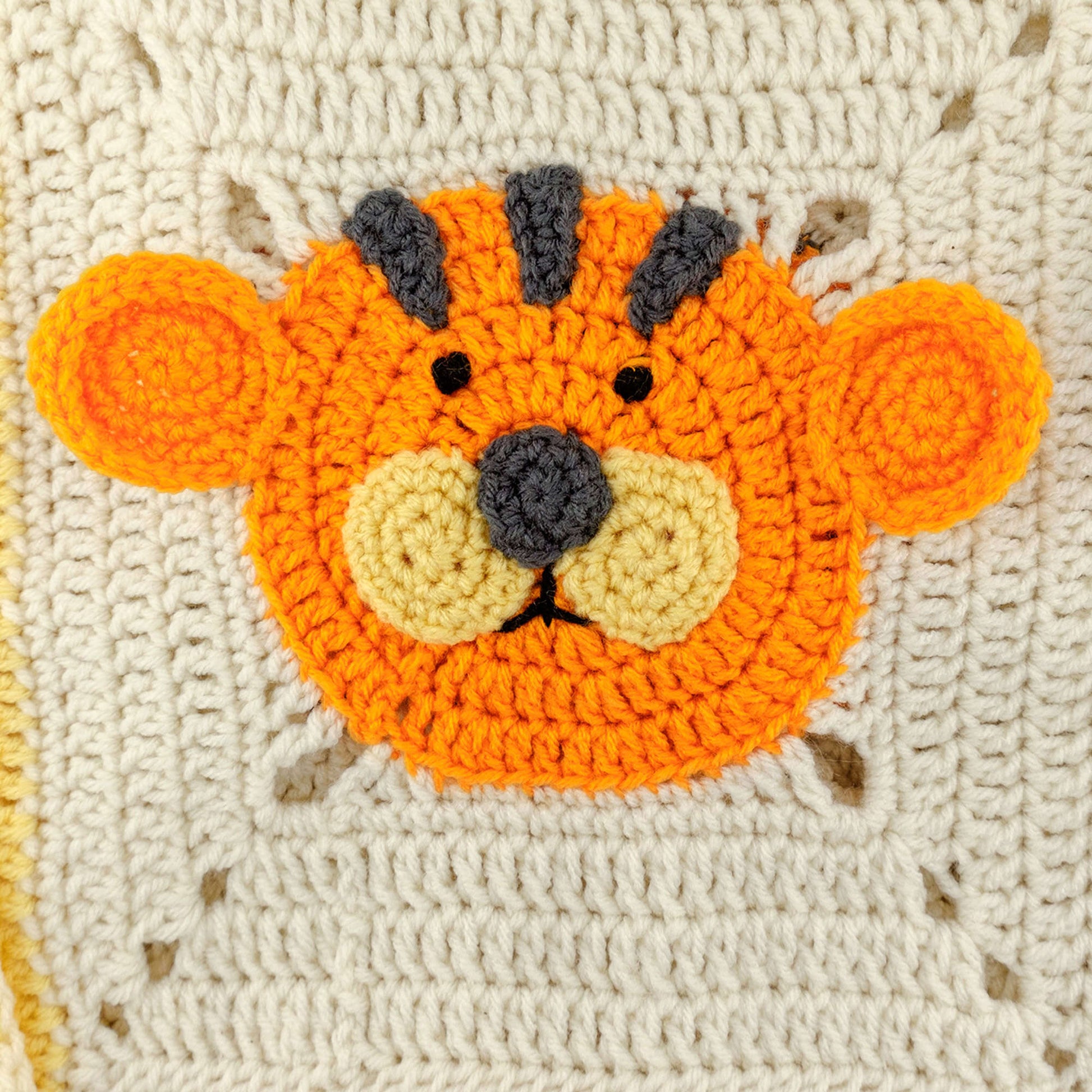 Free Red Heart Lions And Tigers And Bears Crochet Blanket Pattern