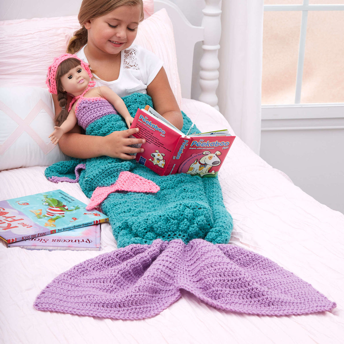 Crochet Blanket made in Red Heart Super Saver Yarn